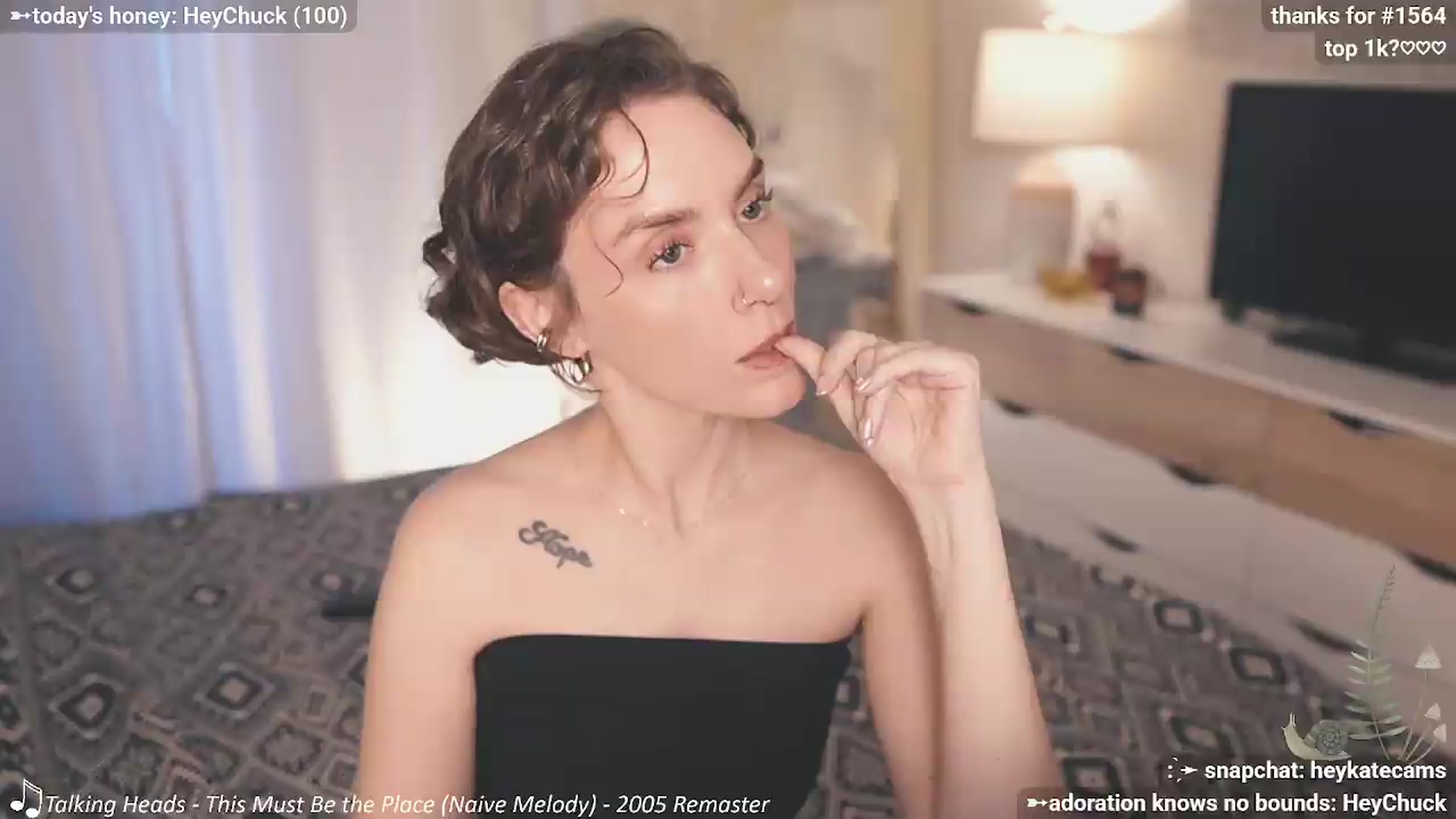 Gallery image thumbnail from HeyKate's myfreecams stream on, 05/01/2026, 02:38 image 17 of 20