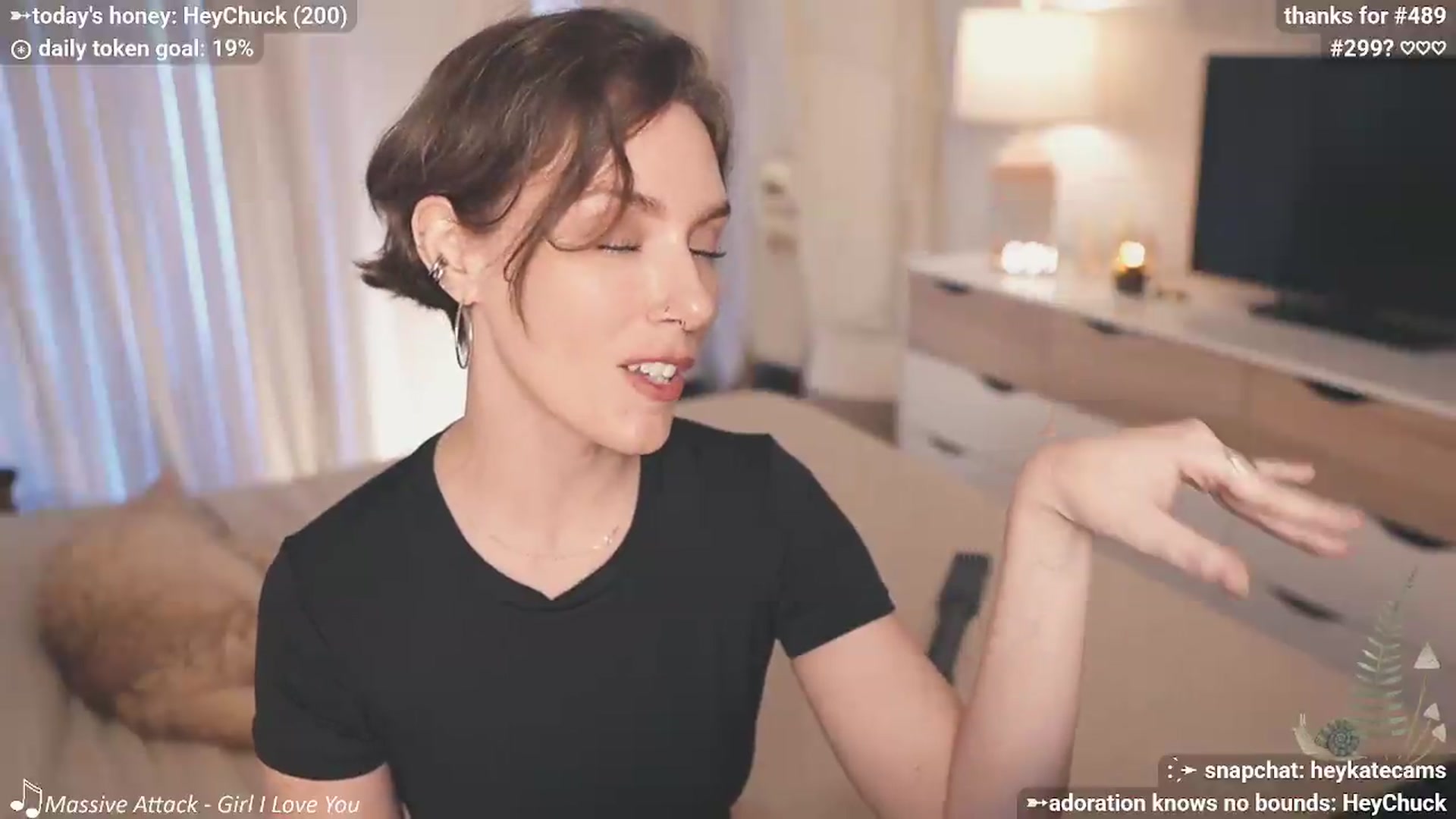 Gallery image thumbnail from HeyKate's myfreecams stream on, 05/09/2026, 03:09 image 9 of 20