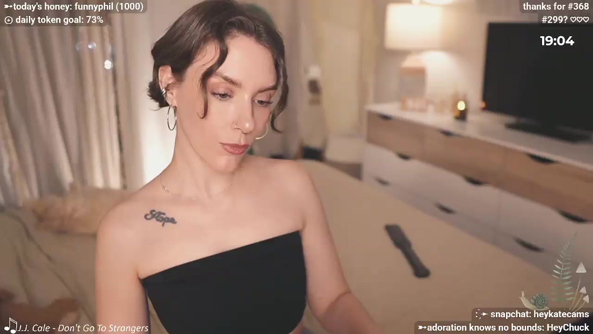 Gallery image thumbnail from HeyKate's myfreecams stream on, 05/10/2026, 05:03 image 19 of 20