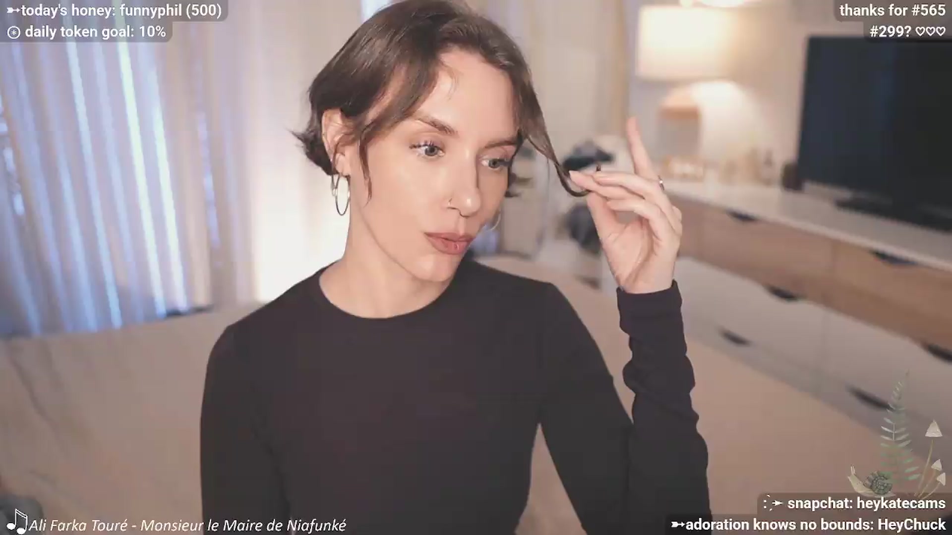 Gallery image thumbnail from HeyKate's myfreecams stream on, 05/15/2026, 01:29 image 4 of 20