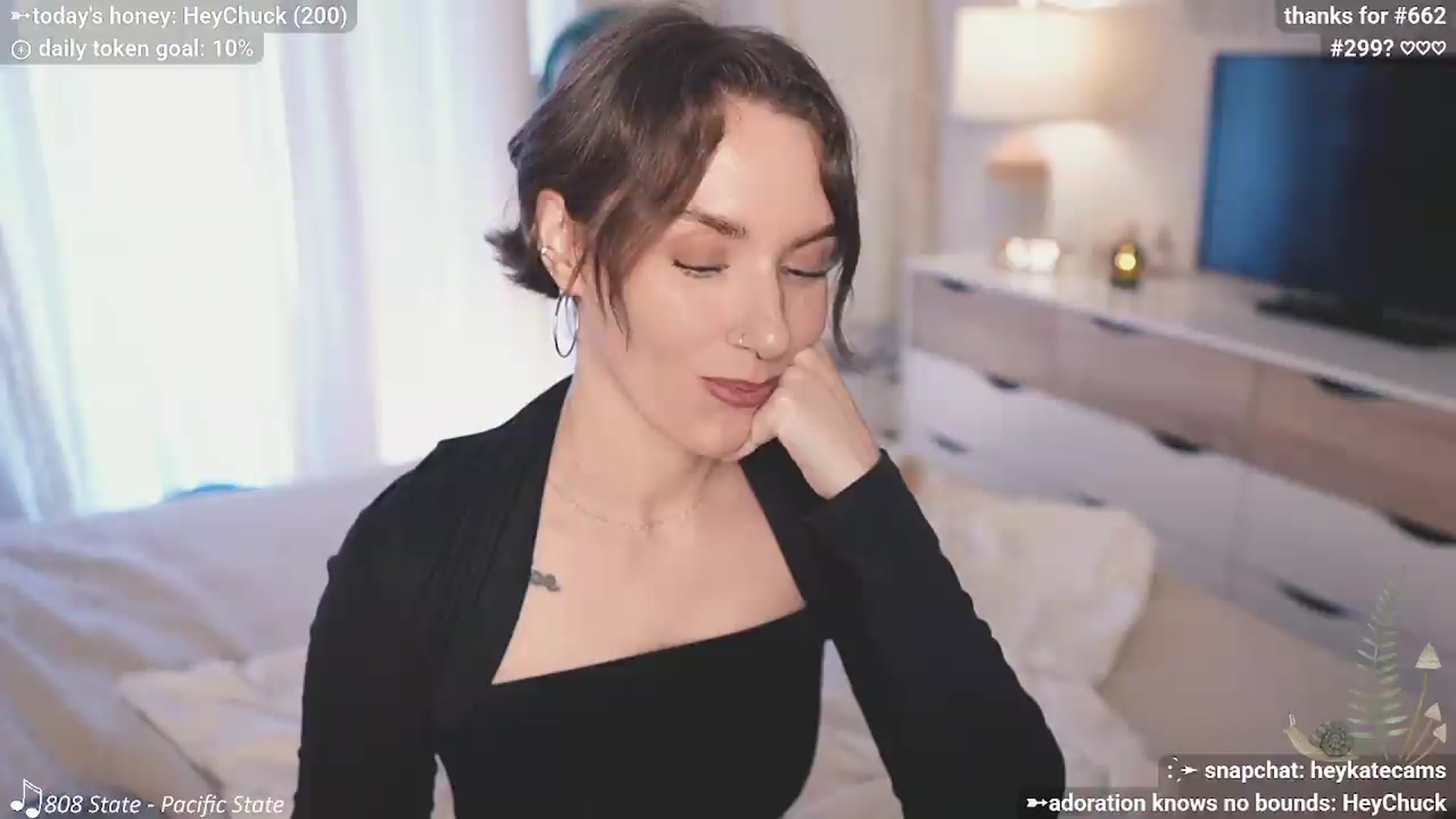 Gallery image thumbnail from HeyKate's myfreecams stream on, 05/17/2026, 02:08 image 4 of 20