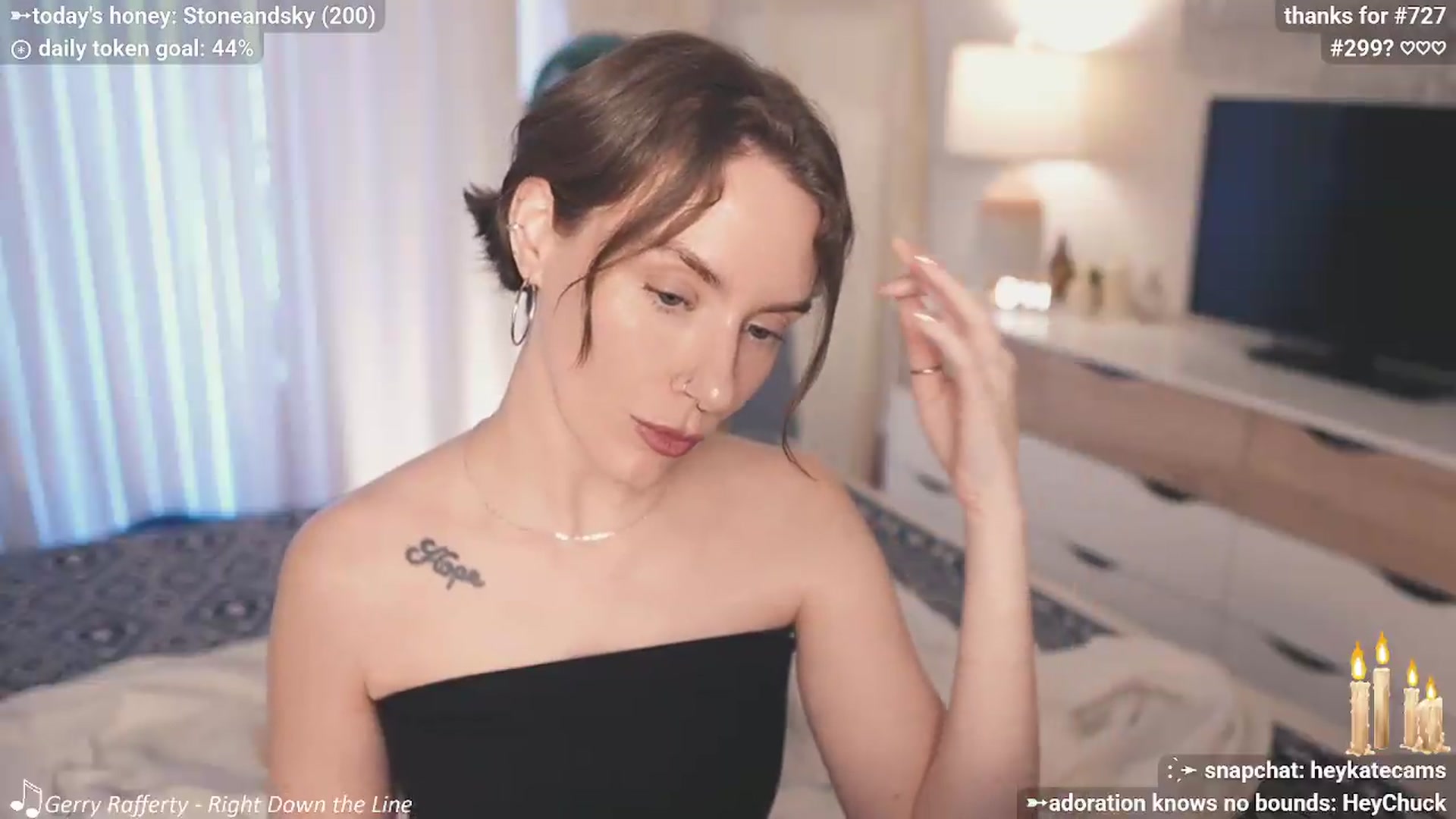 Gallery image thumbnail from HeyKate's myfreecams stream on, 05/20/2026, 02:59 image 6 of 20