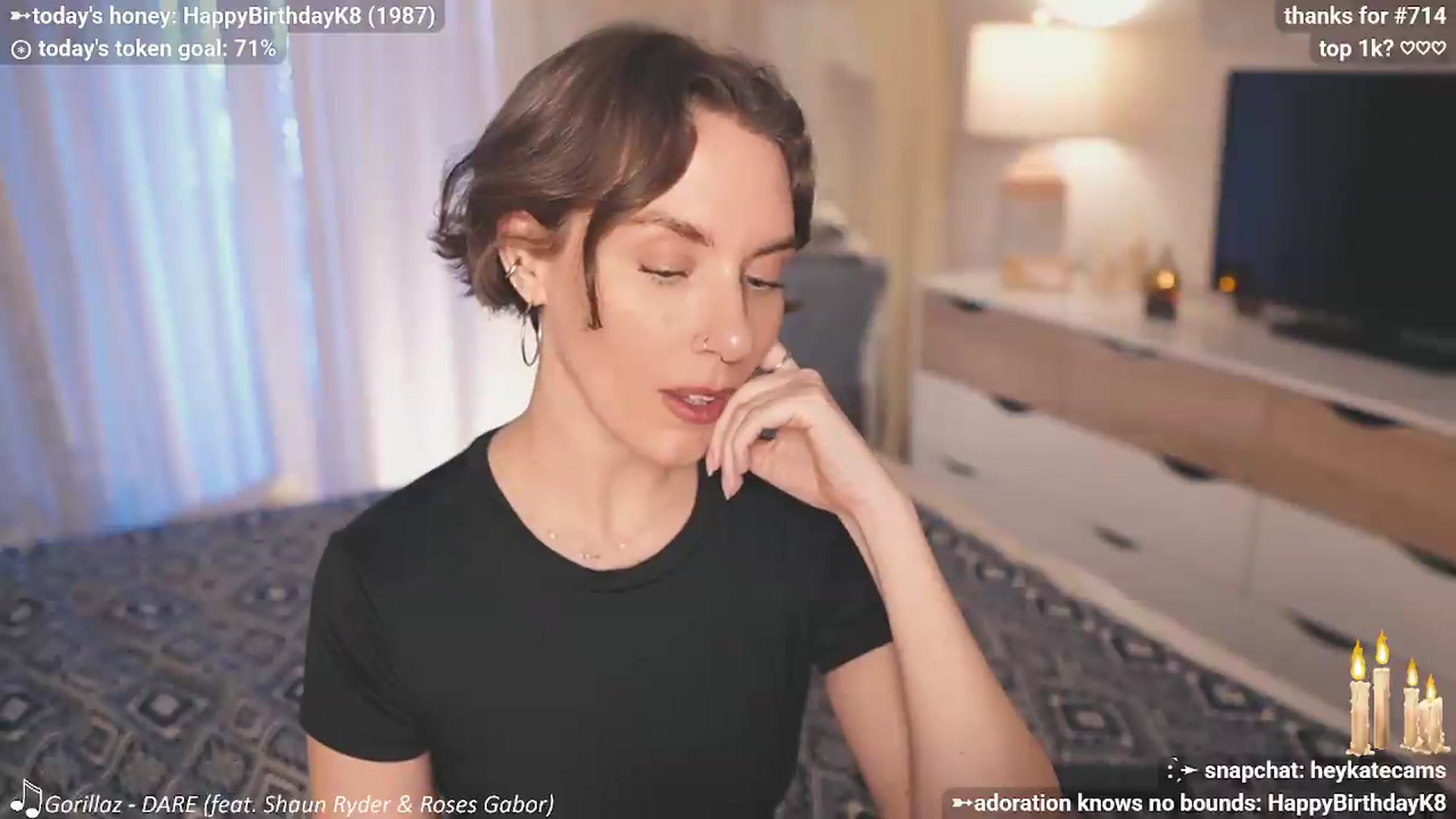 Gallery image thumbnail from HeyKate's myfreecams stream on, 06/05/2026, 04:10 image 9 of 20