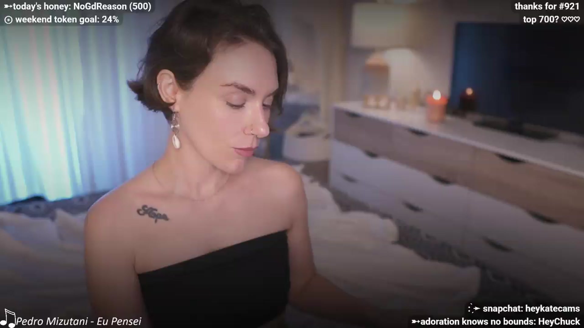 Gallery image thumbnail from HeyKate's myfreecams stream on, 06/15/2026, 02:29 image 9 of 20