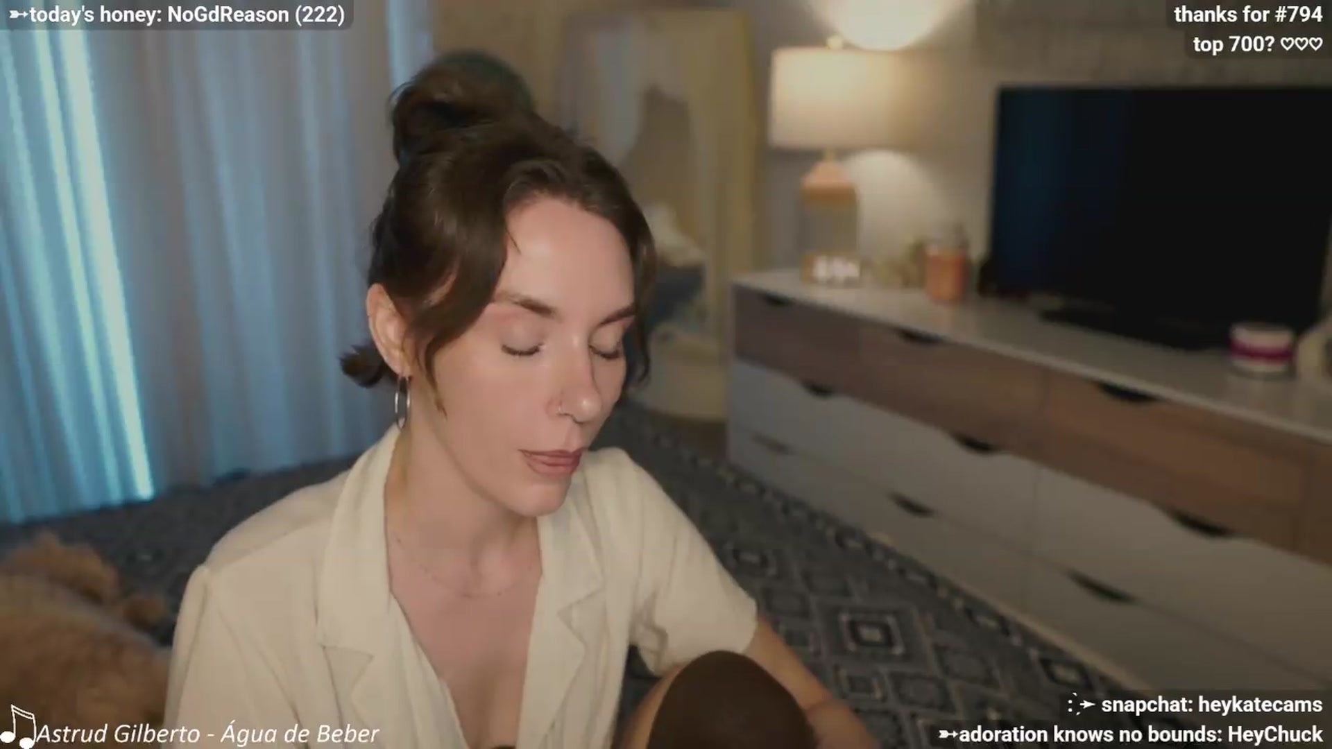 Gallery image thumbnail from HeyKate's myfreecams stream on, 06/29/2026, 03:49 image 6 of 20