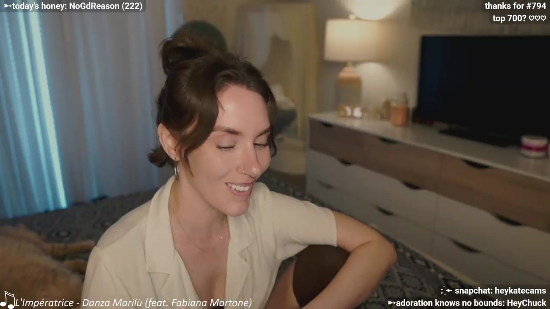 Gallery image thumbnail from HeyKate's myfreecams stream on, 06/29/2026, 03:49 image 9 of 20