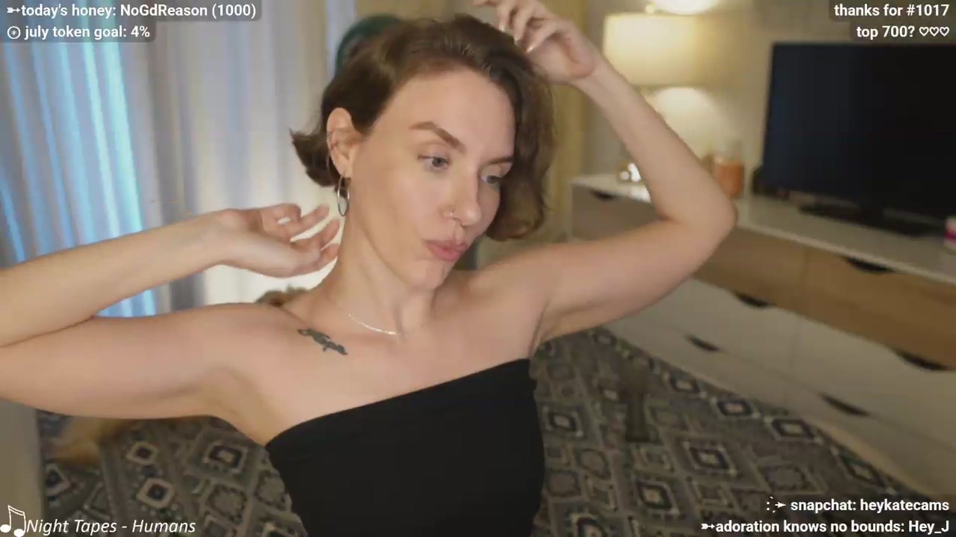 Gallery image thumbnail from HeyKate's myfreecams stream on, 07/03/2026, 02:53 image 18 of 20