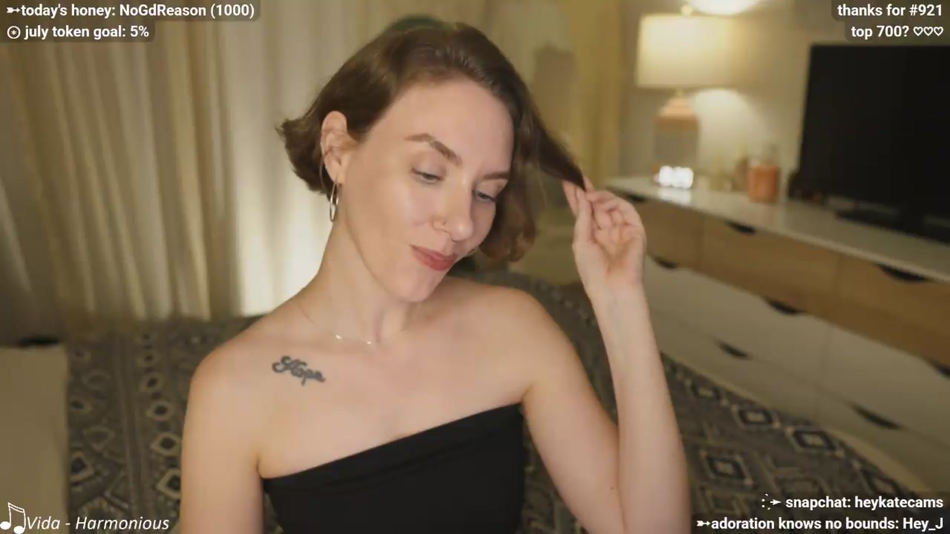 Gallery image thumbnail from HeyKate's myfreecams stream on, 07/03/2026, 03:47 image 13 of 20