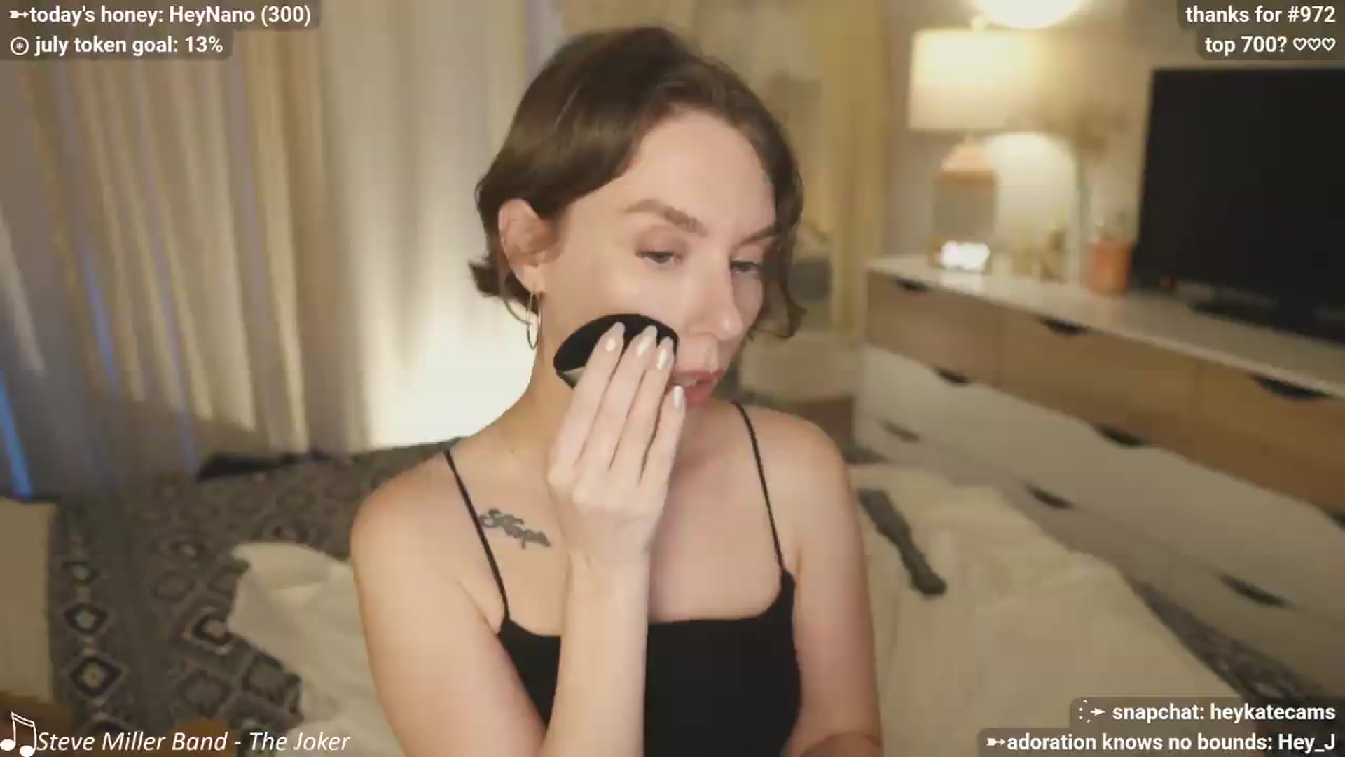 Gallery image thumbnail from HeyKate's myfreecams stream on, 07/05/2026, 03:29 image 17 of 20