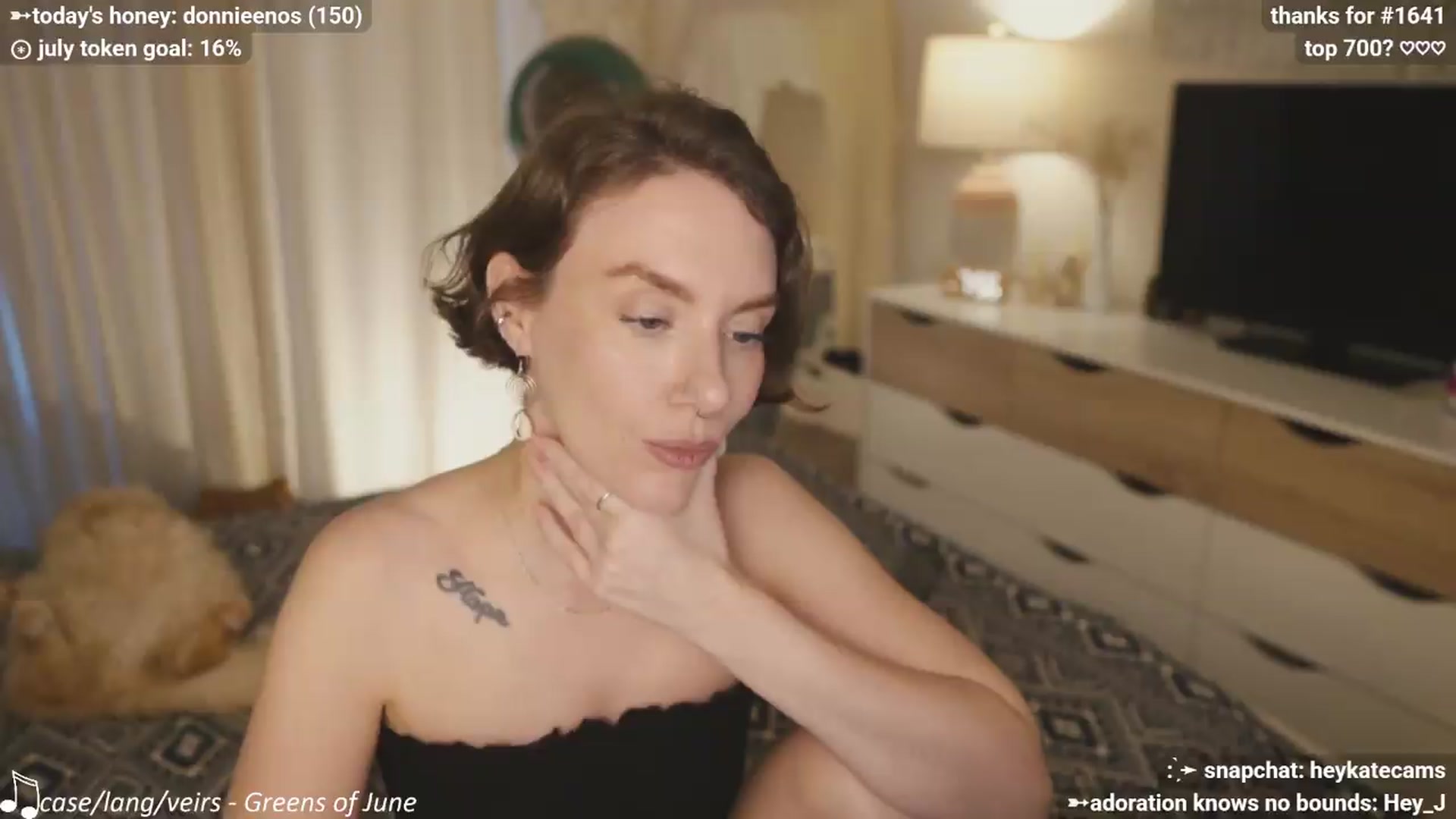 Gallery image thumbnail from HeyKate's myfreecams stream on, 07/10/2026, 03:01 image 16 of 20