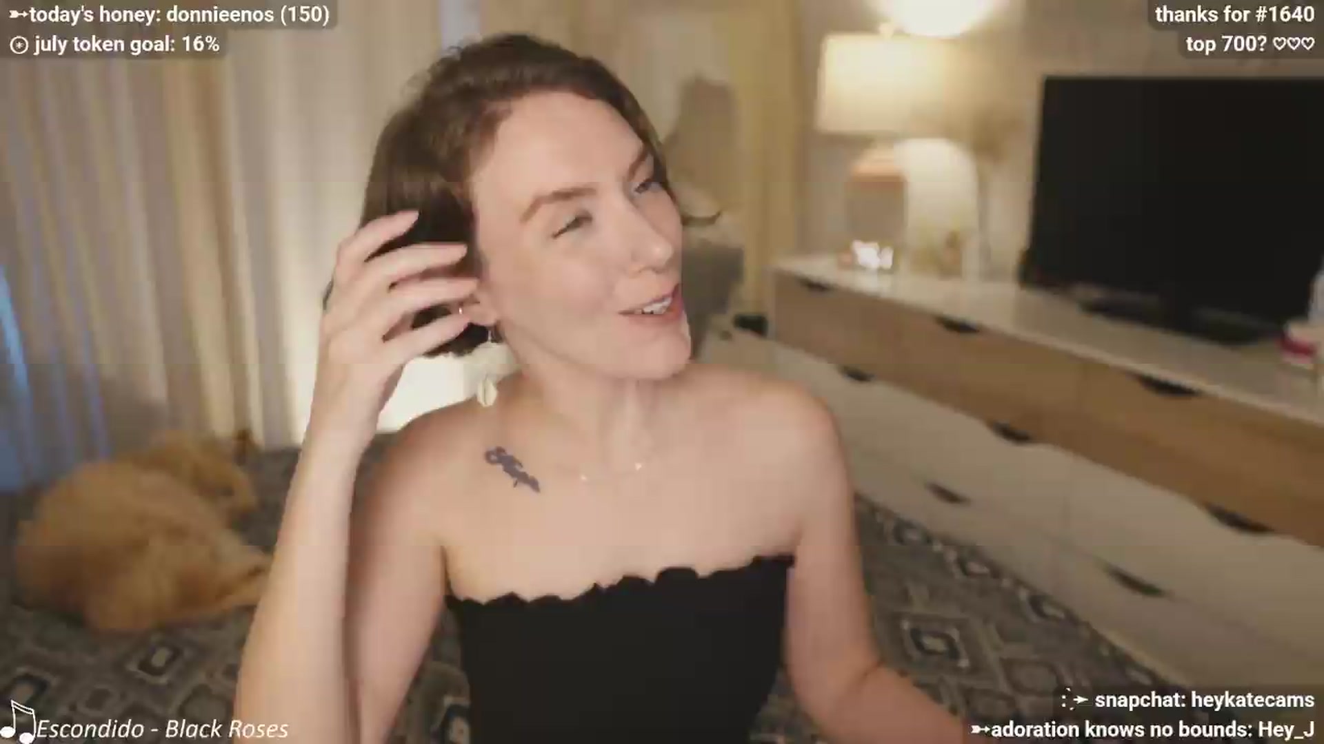 Gallery image thumbnail from HeyKate's myfreecams stream on, 07/10/2026, 03:01 image 8 of 20