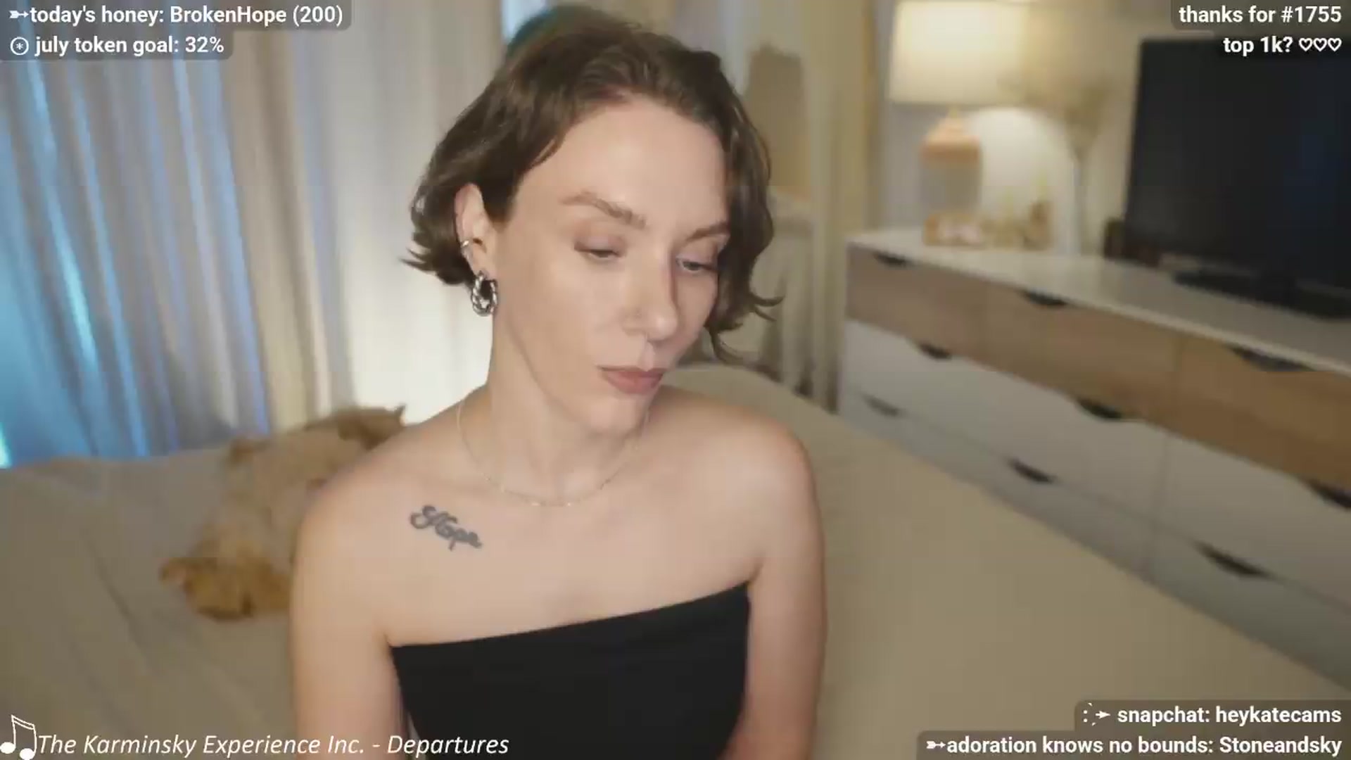Gallery image thumbnail from HeyKate's myfreecams stream on, 07/19/2026, 03:48 image 4 of 20