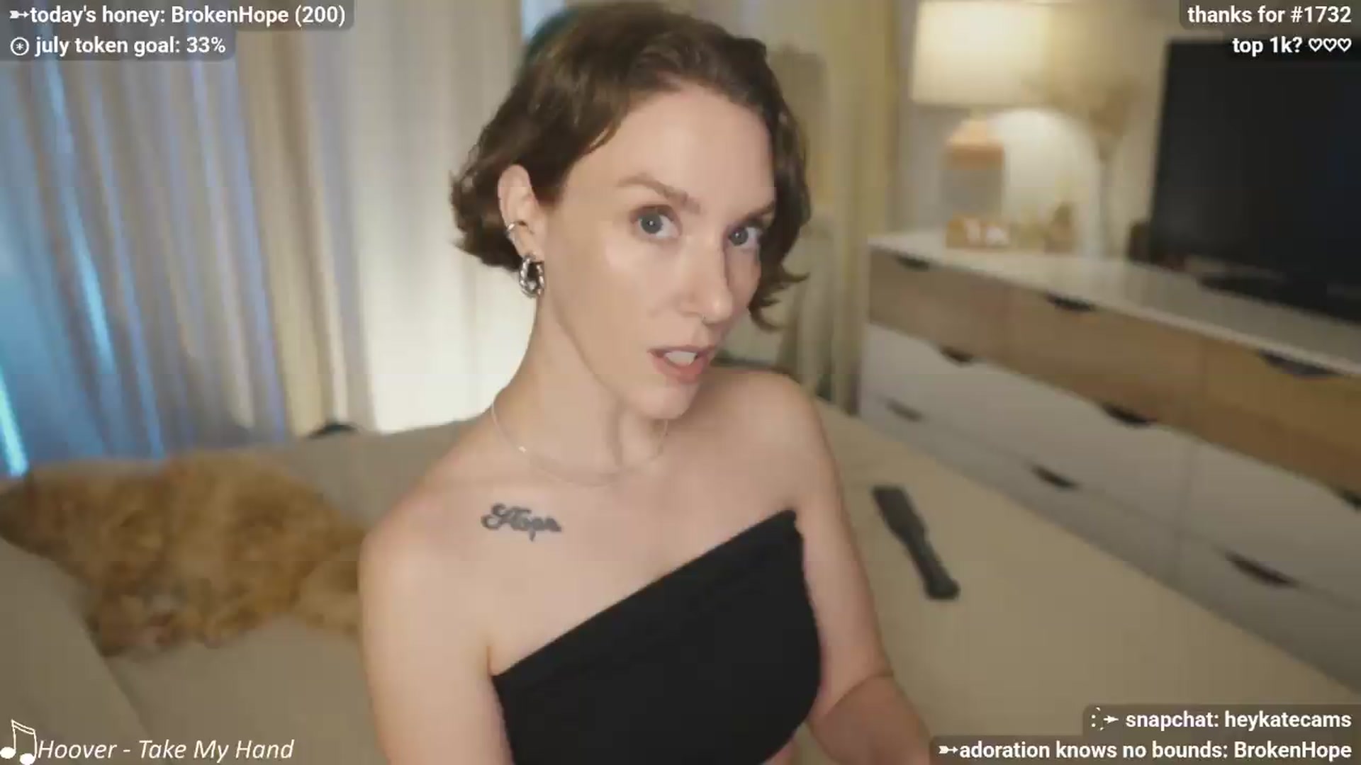 Gallery image thumbnail from HeyKate's myfreecams stream on, 07/19/2026, 03:48 image 8 of 20