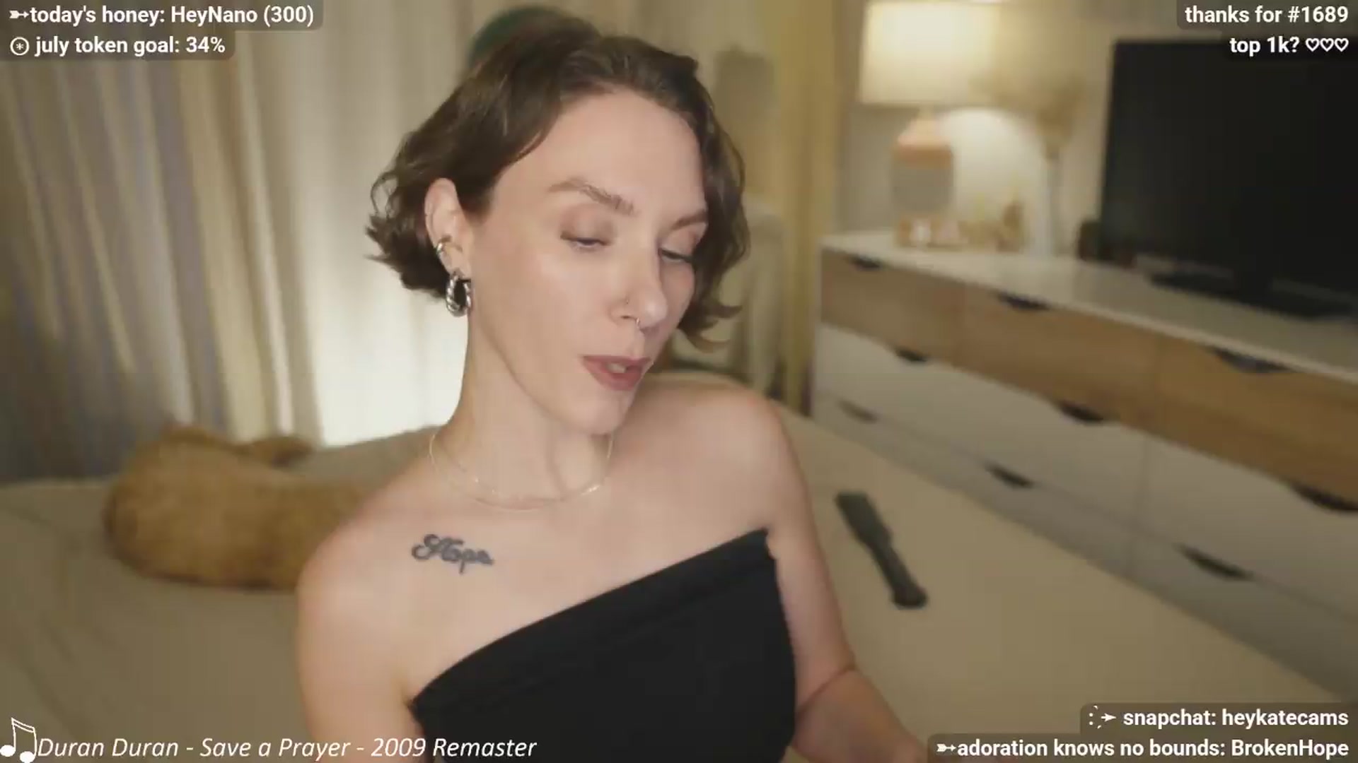 Gallery image thumbnail from HeyKate's myfreecams stream on, 07/19/2026, 03:48 image 17 of 20