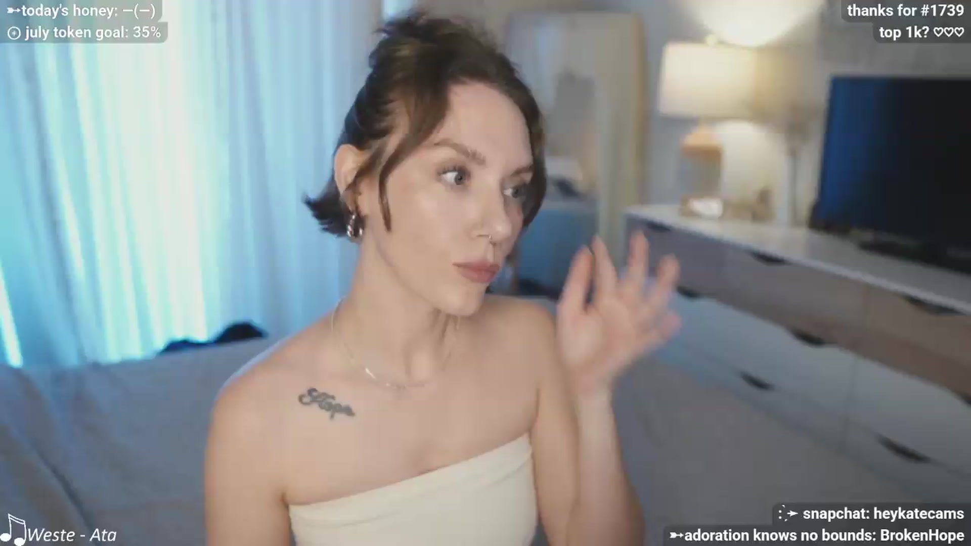 Gallery image thumbnail from HeyKate's myfreecams stream on, 07/20/2026, 01:38 image 2 of 20