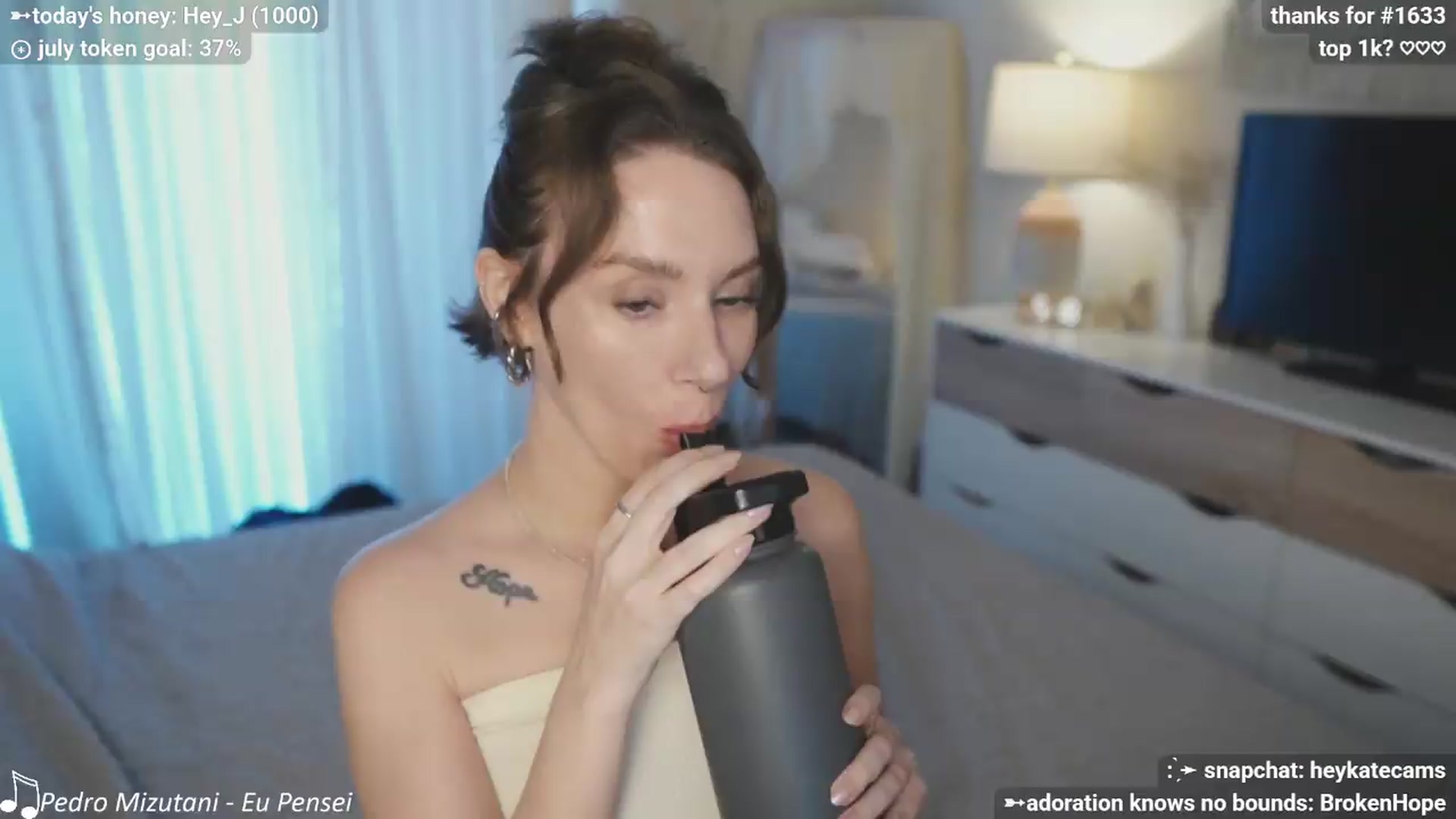 Gallery image thumbnail from HeyKate's myfreecams stream on, 07/20/2026, 01:38 image 11 of 20