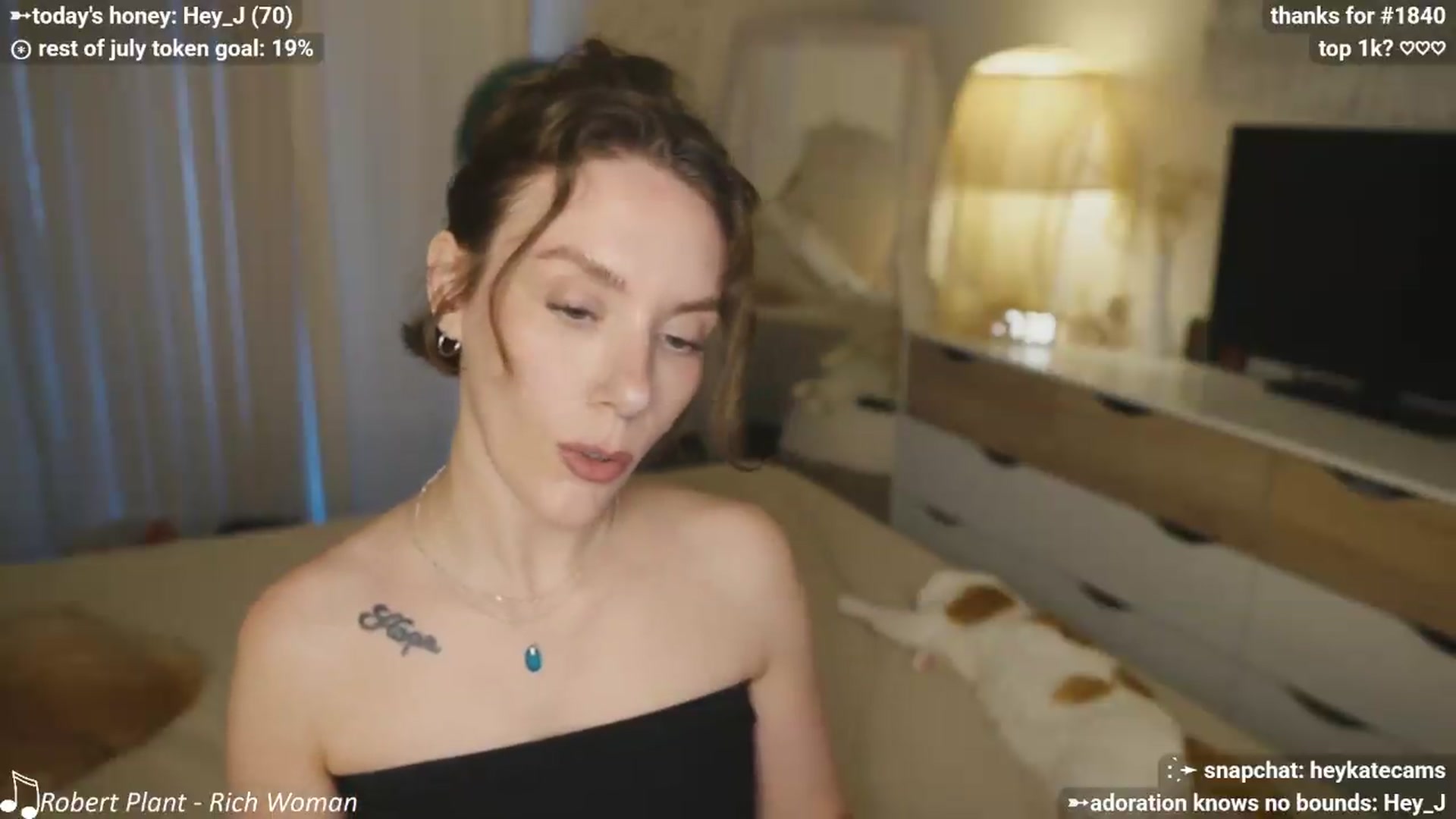 Gallery image thumbnail from HeyKate's myfreecams stream on, 07/28/2026, 03:04 image 17 of 20