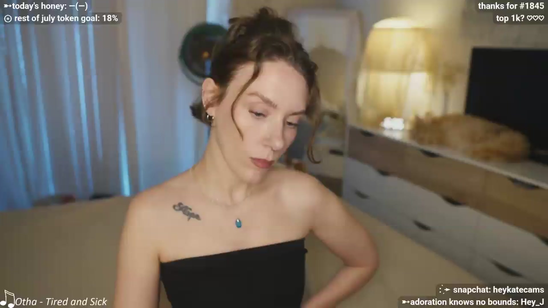 Gallery image thumbnail from HeyKate's myfreecams stream on, 07/28/2026, 03:04 image 2 of 20