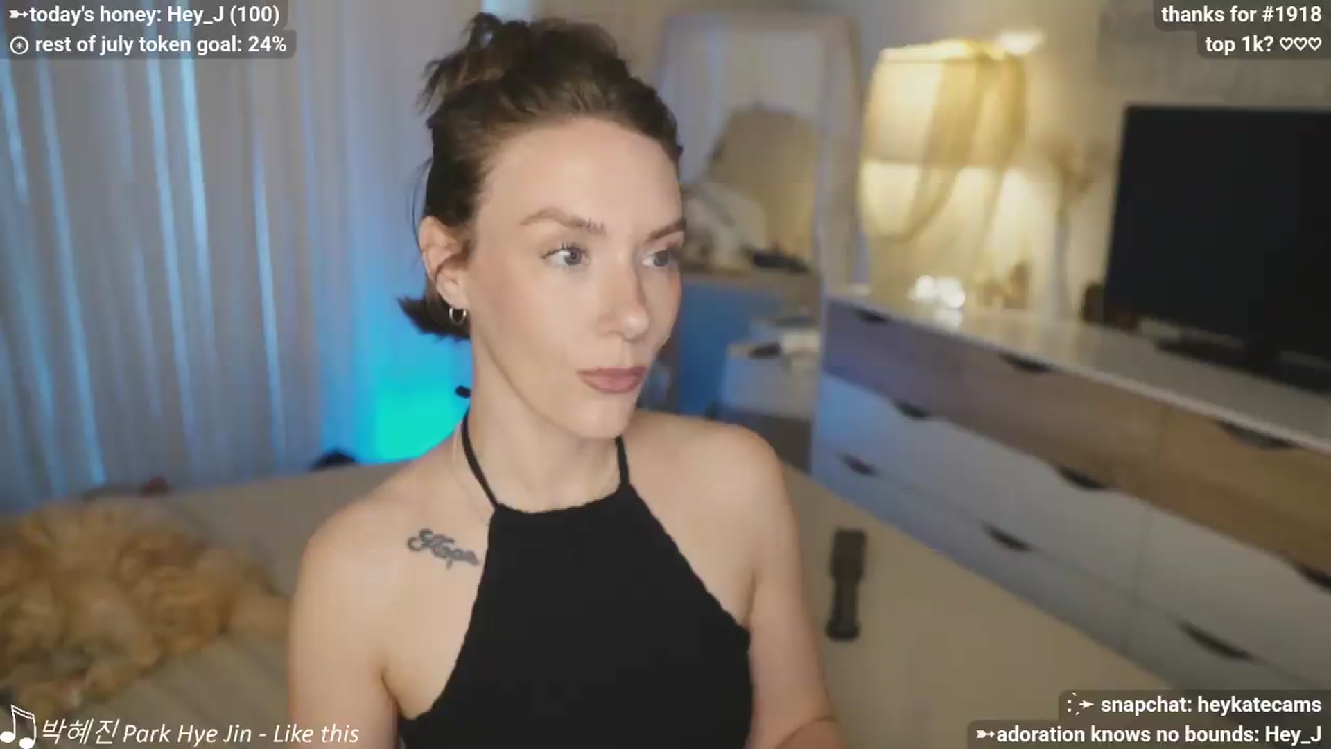 Gallery image thumbnail from HeyKate's myfreecams stream on, 07/31/2026, 03:02 image 6 of 20