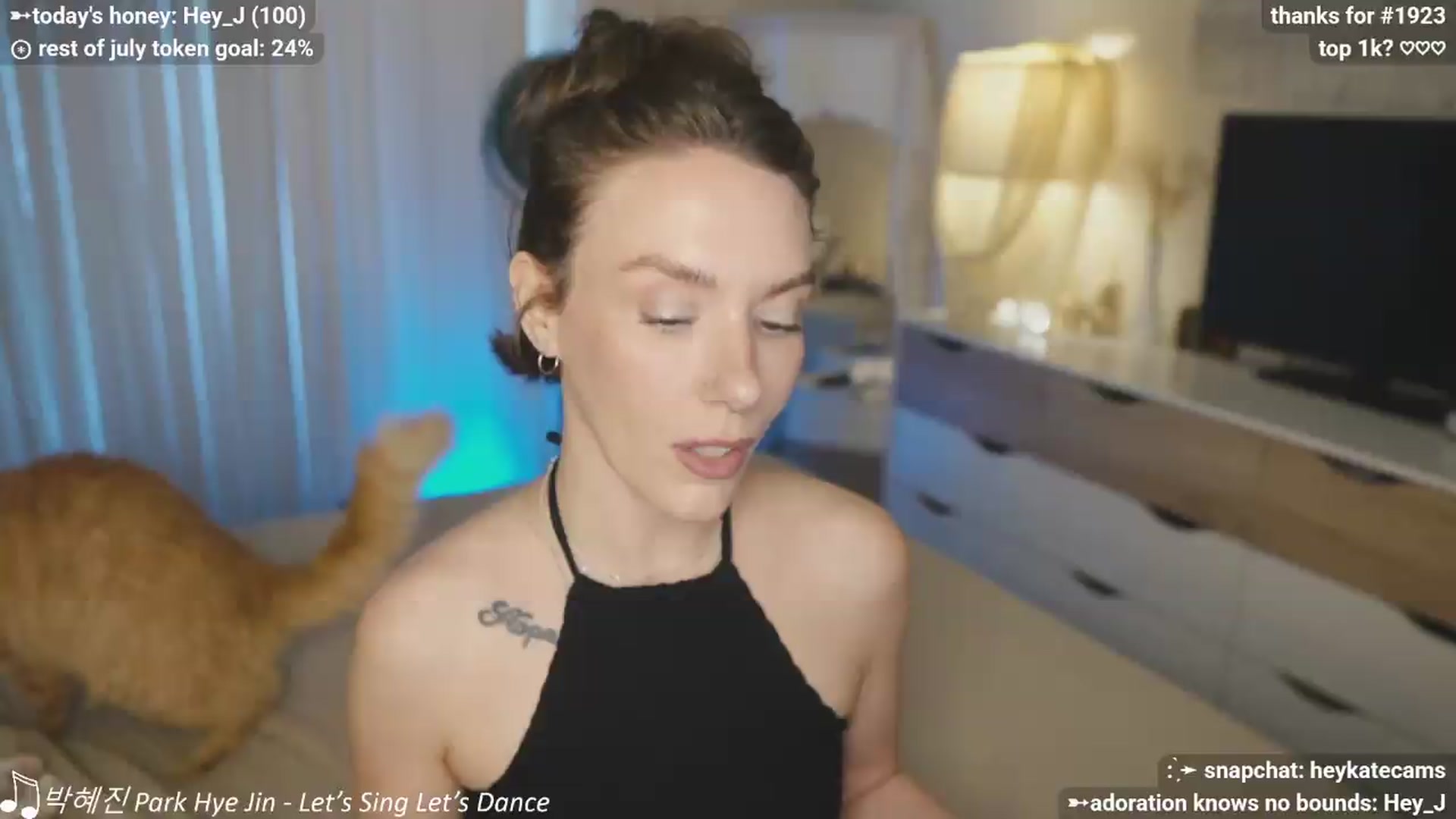 Gallery image thumbnail from HeyKate's myfreecams stream on, 07/31/2026, 03:02 image 1 of 20
