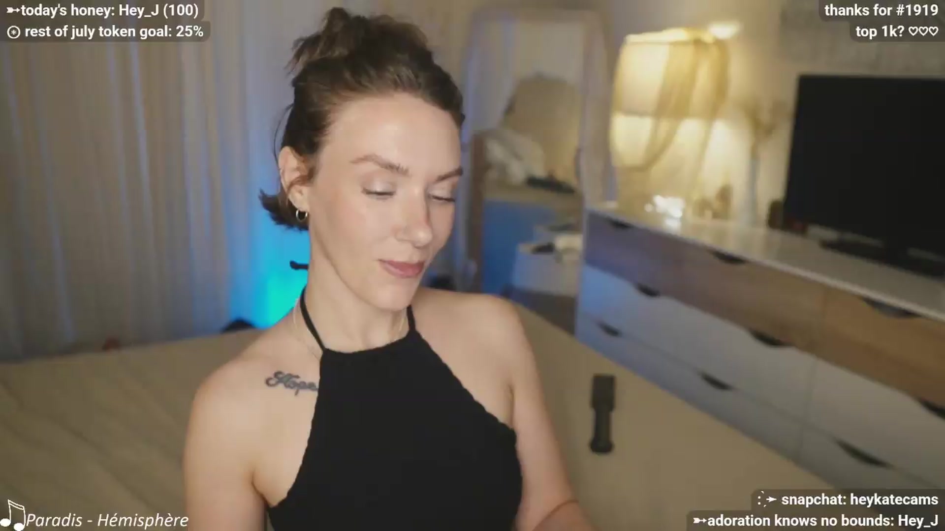 Gallery image thumbnail from HeyKate's myfreecams stream on, 07/31/2026, 03:02 image 19 of 20