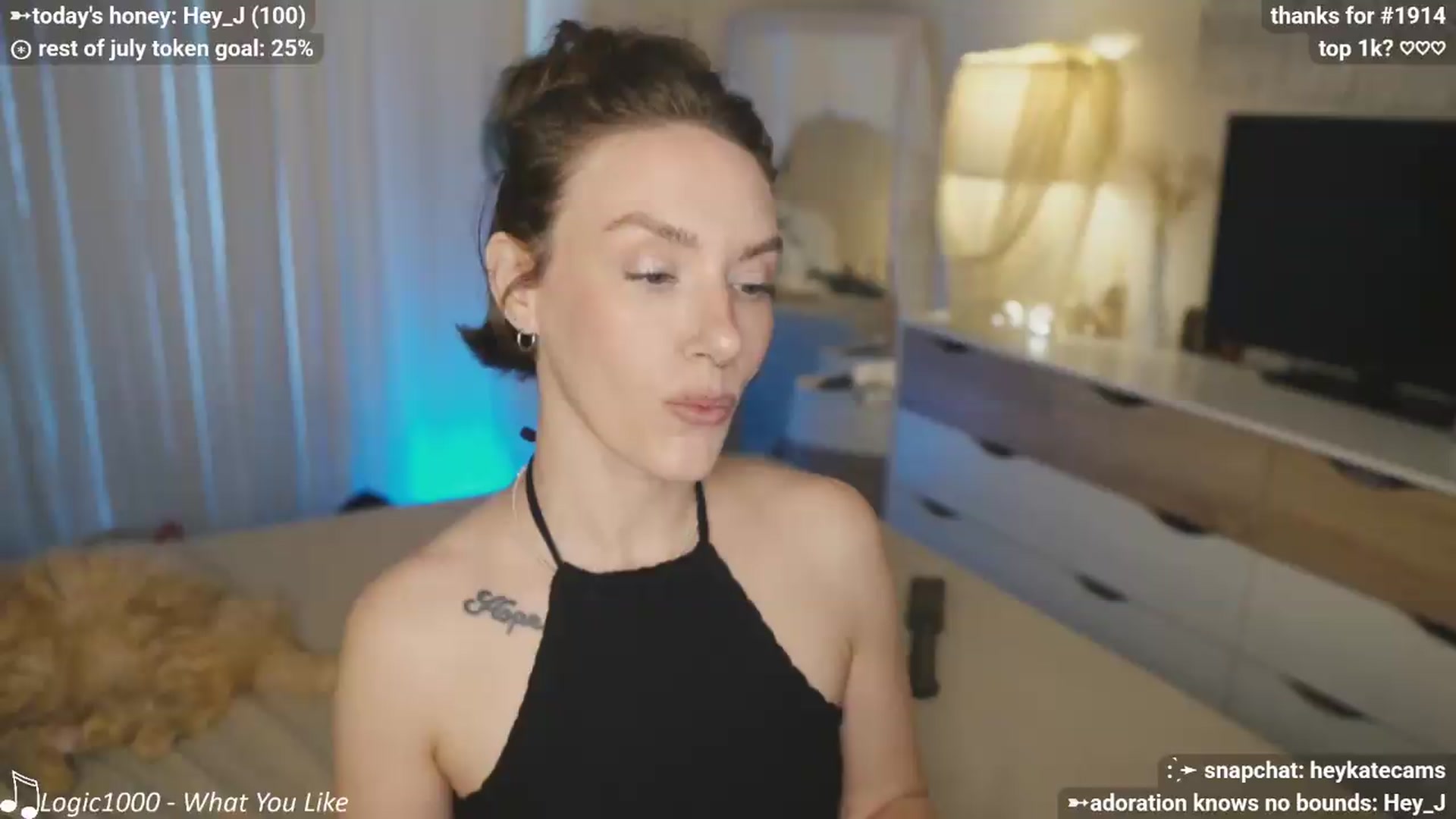 Gallery image thumbnail from HeyKate's myfreecams stream on, 07/31/2026, 03:02 image 10 of 20