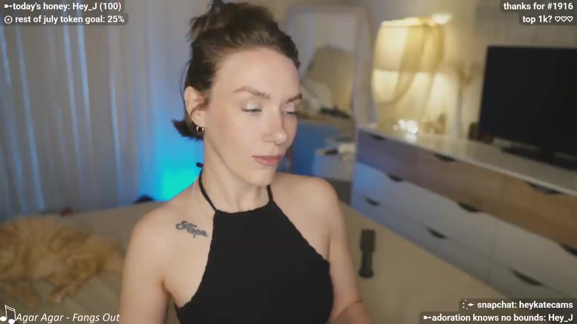 Gallery image thumbnail from HeyKate's myfreecams stream on, 07/31/2026, 03:02 image 14 of 20