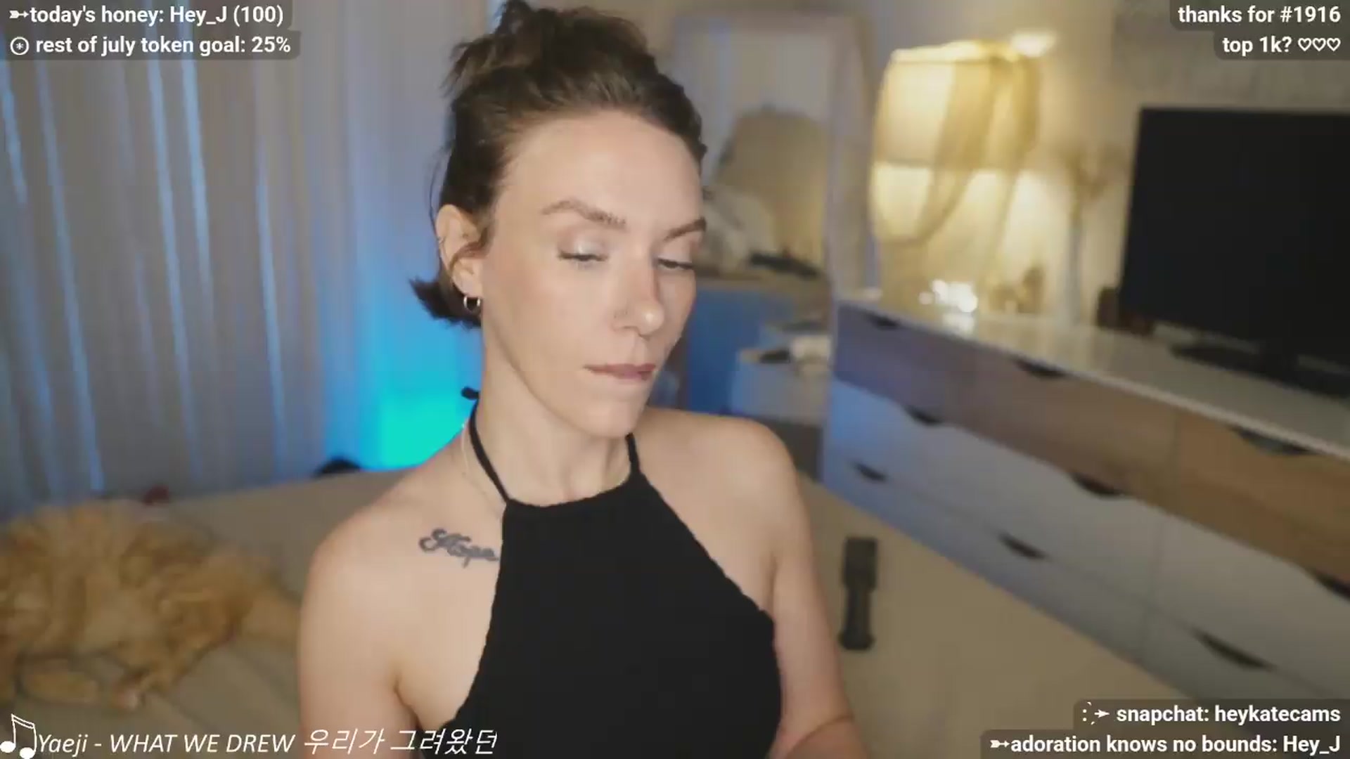 Gallery image thumbnail from HeyKate's myfreecams stream on, 07/31/2026, 03:02 image 13 of 20