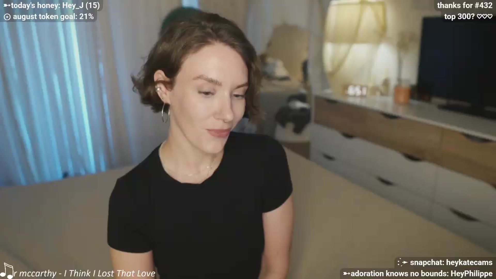 Gallery image thumbnail from HeyKate's myfreecams stream on, 08/04/2026, 03:19 image 6 of 20