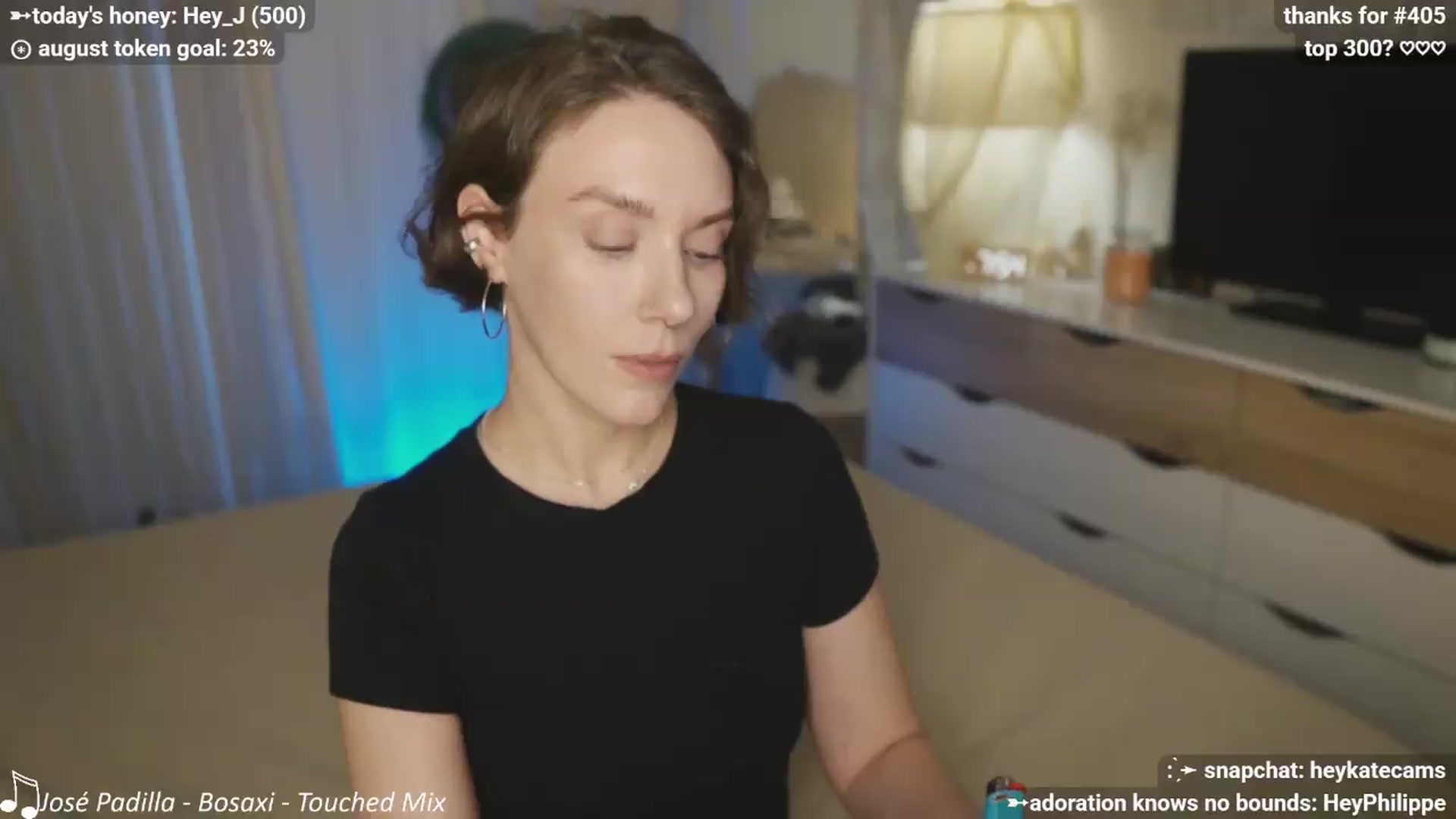 Gallery image thumbnail from HeyKate's myfreecams stream on, 08/04/2026, 03:19 image 17 of 20