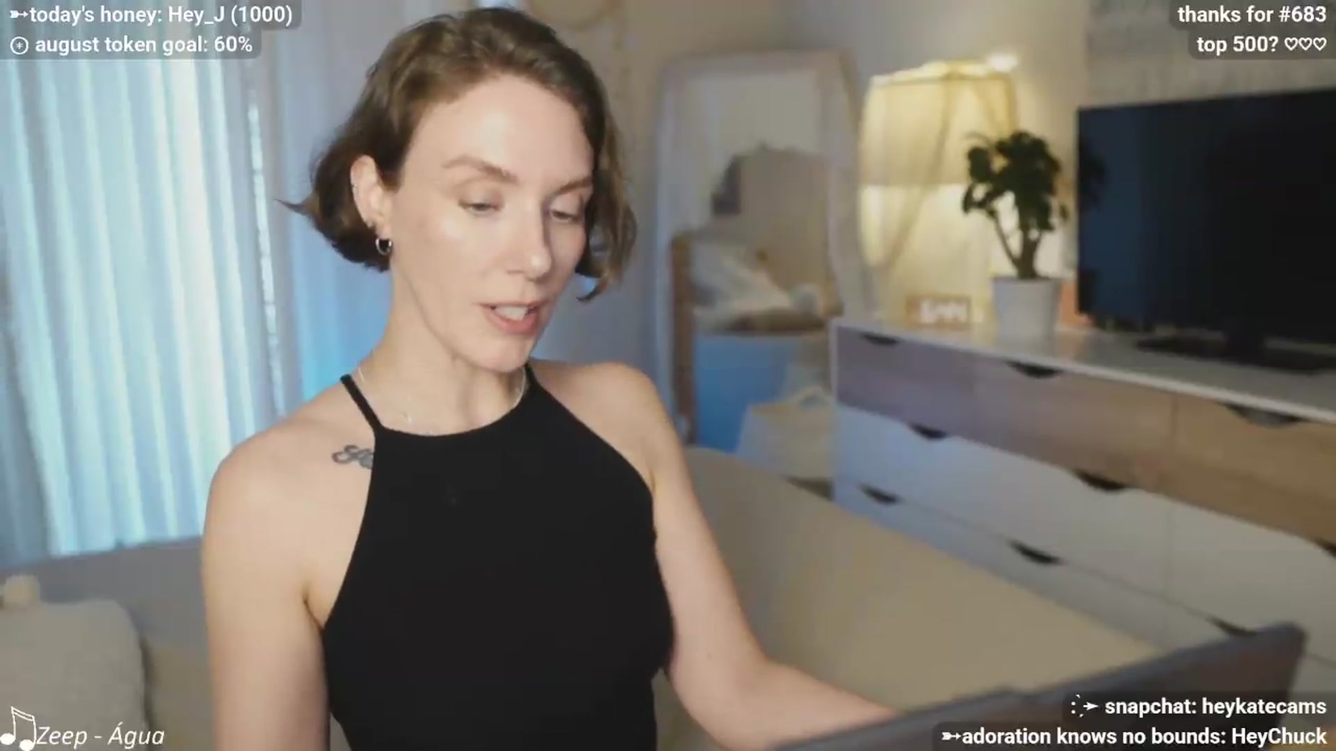 Gallery image thumbnail from HeyKate's myfreecams stream on, 08/14/2026, 03:16 image 7 of 20