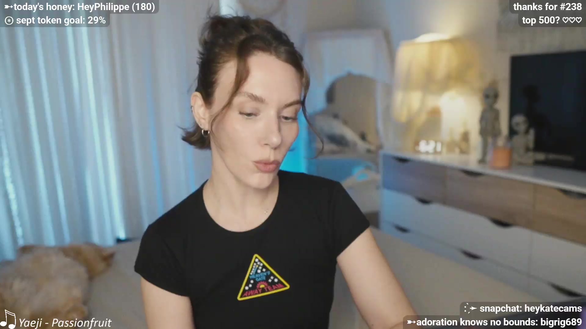 Gallery image thumbnail from HeyKate's myfreecams stream on, 09/06/2026, 05:30 image 2 of 20