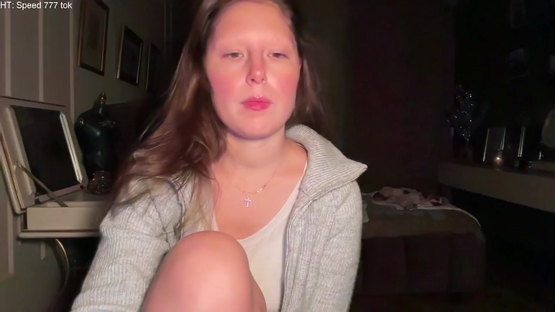 Gallery image thumbnail from HeyLea's myfreecams stream on, 12/19/2025, 19:25 image 9 of 20