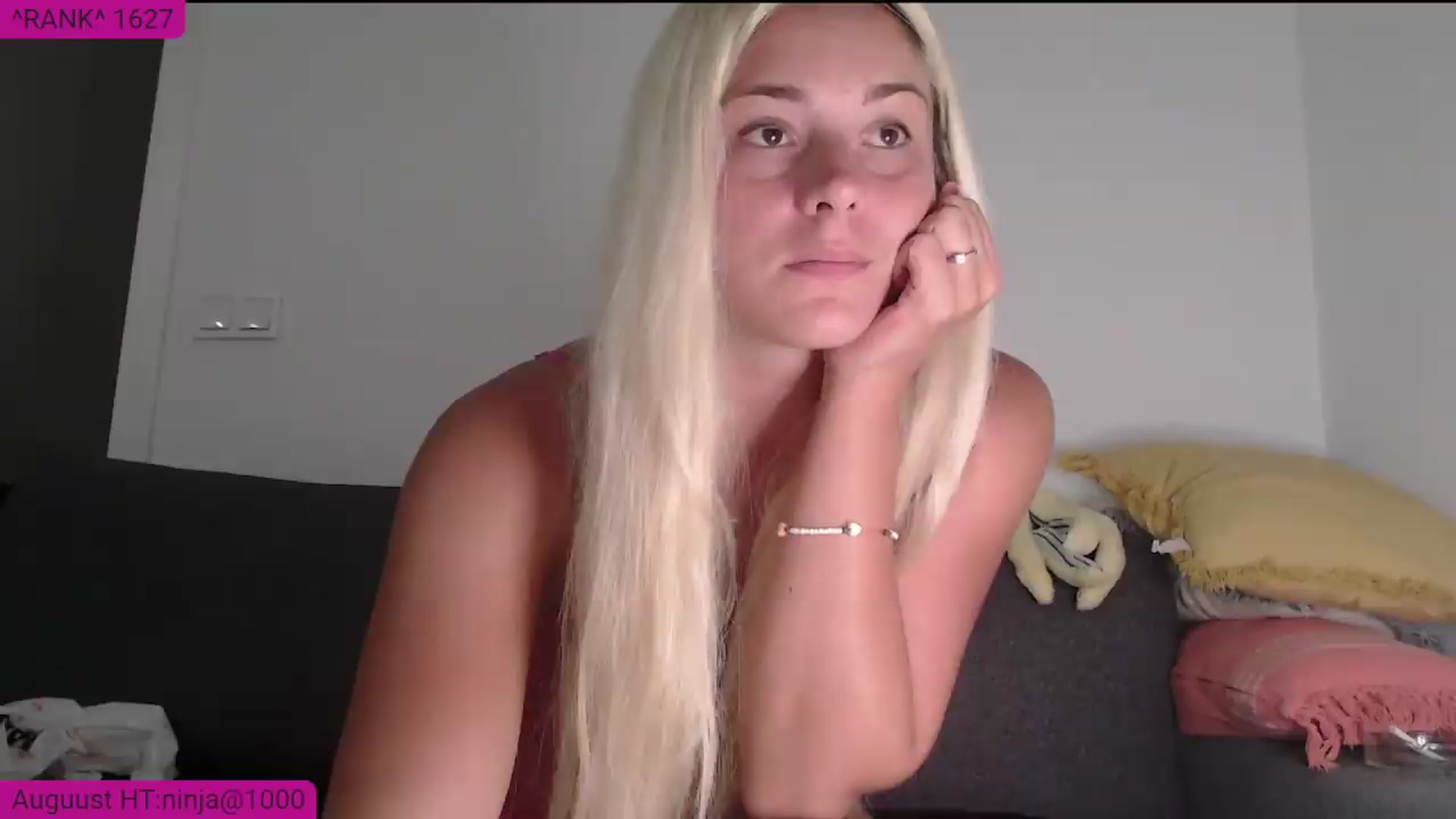 Gallery image thumbnail from HeyLola's myfreecams stream on, 08/09/2026, 21:43 image 3 of 20