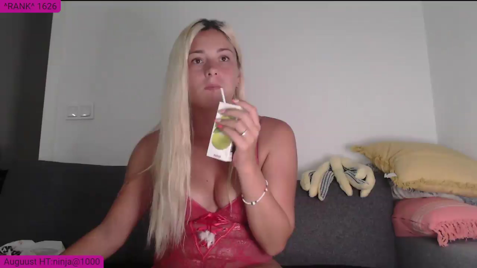 Gallery image thumbnail from HeyLola's myfreecams stream on, 08/09/2026, 21:43 image 4 of 20