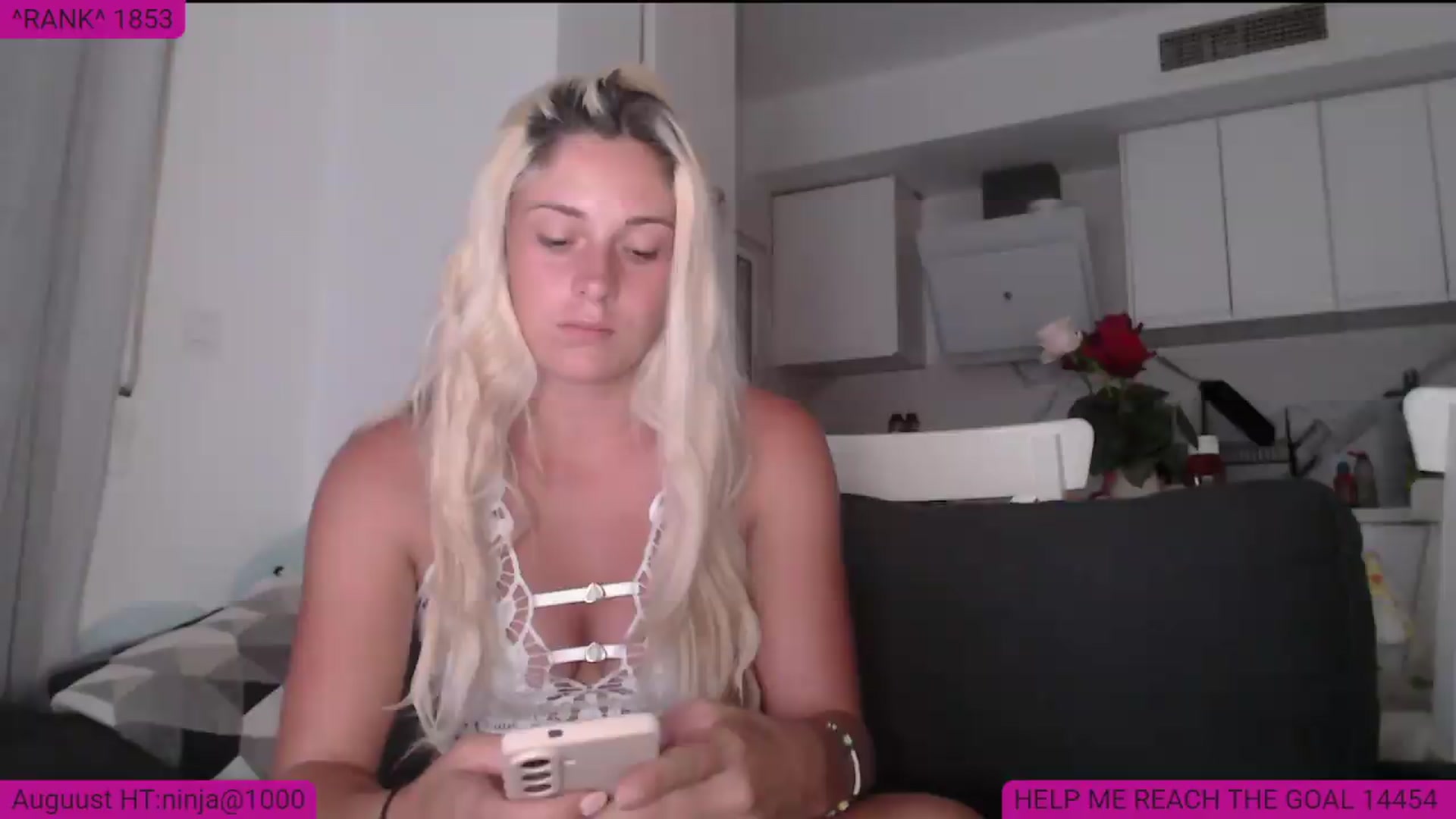 Gallery image thumbnail from HeyLola's myfreecams stream on, 08/19/2026, 20:40 image 2 of 20