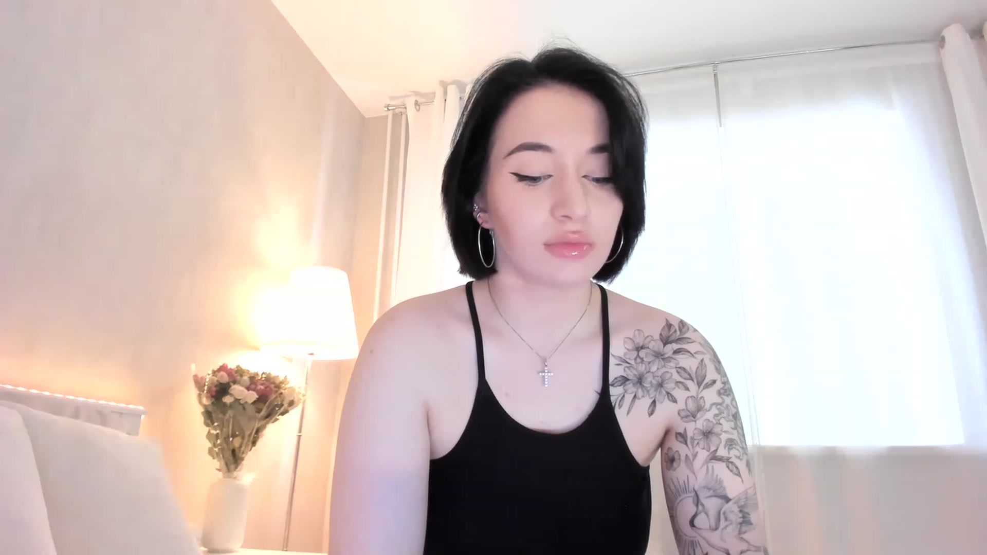 Gallery image thumbnail from HeyRose's myfreecams stream on, 03/27/2023, 08:12 image 1 of 20