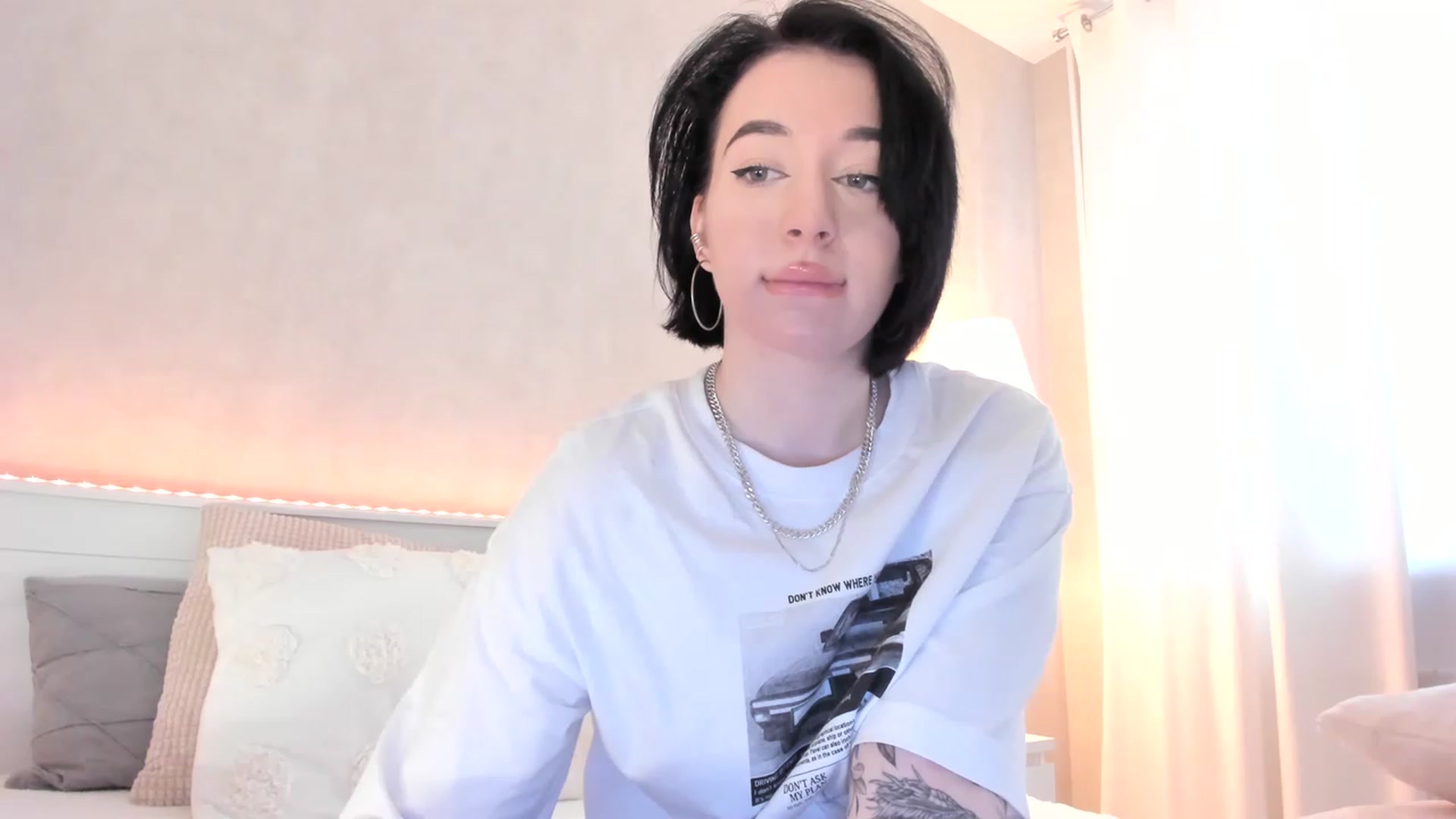 Gallery image thumbnail from HeyRose's myfreecams stream on, 04/06/2023, 09:33 image 10 of 20