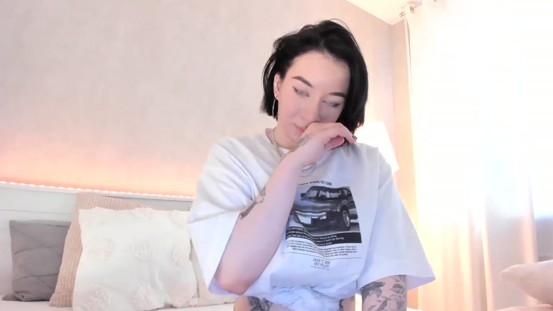 Gallery image thumbnail from HeyRose's myfreecams stream on, 04/06/2023, 09:33 image 14 of 20