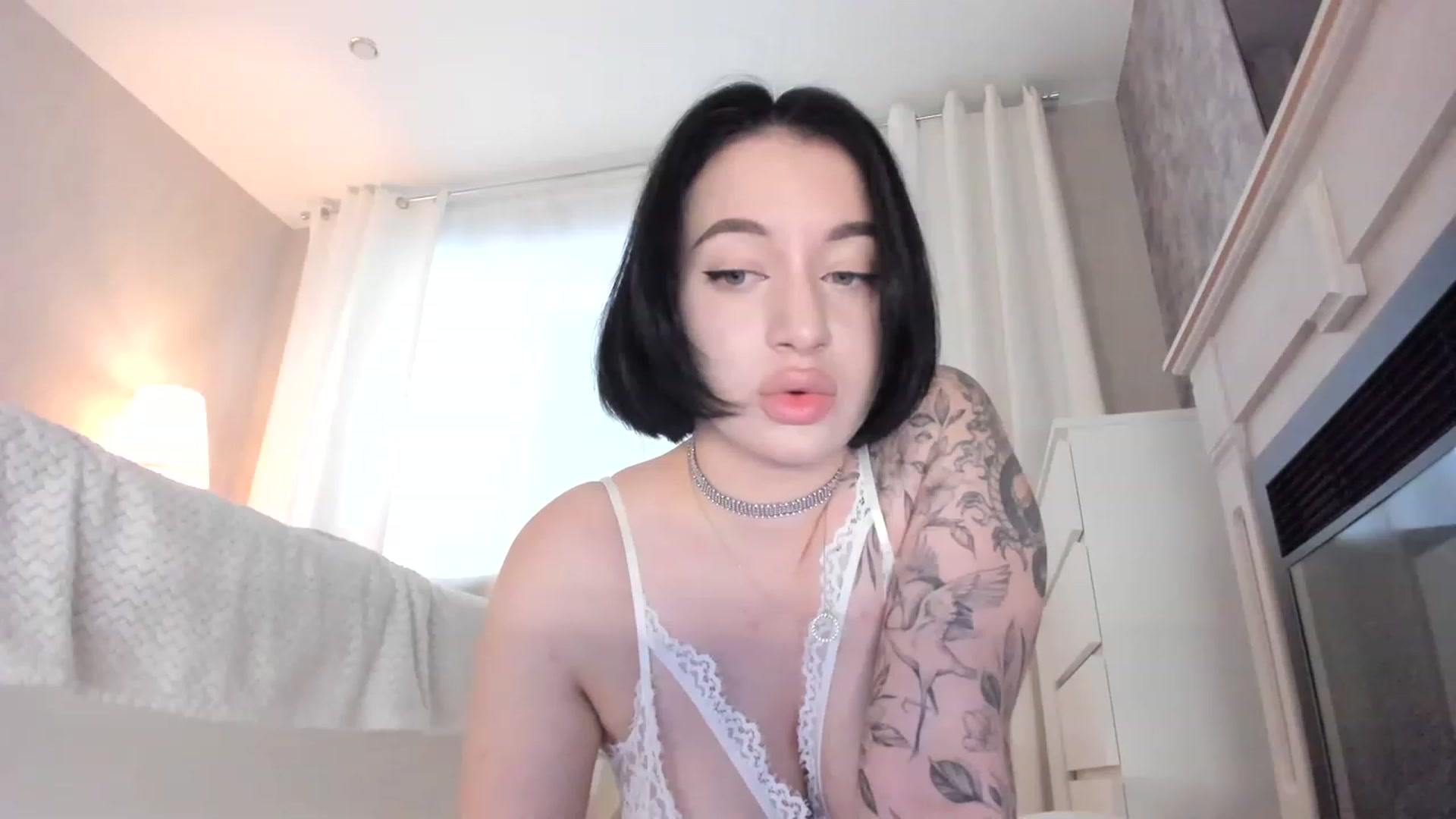 Gallery image thumbnail from HeyRose's myfreecams stream on, 06/21/2023, 08:06 image 5 of 20
