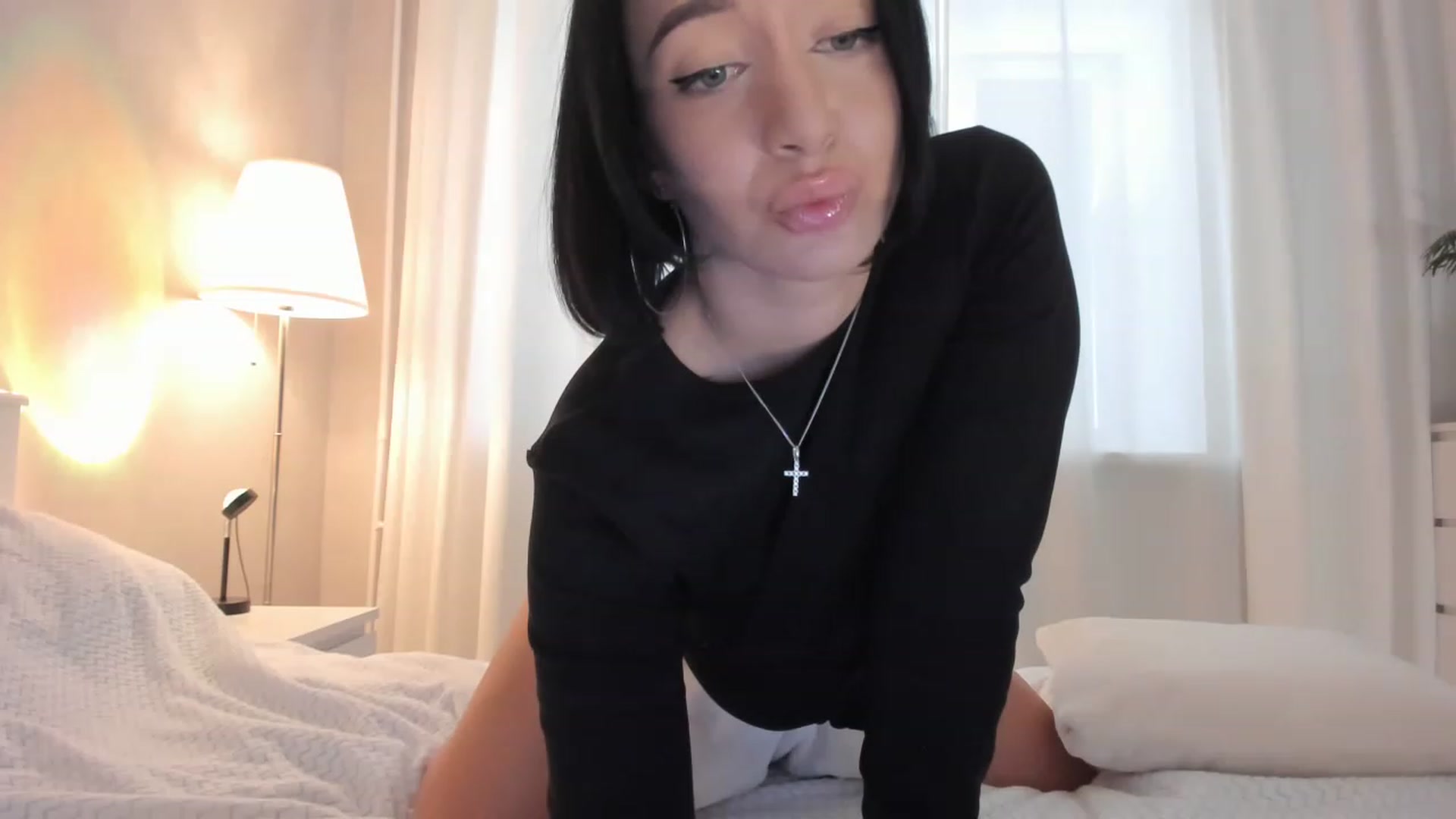 Gallery image thumbnail from HeyRose's myfreecams stream on, 08/21/2023, 10:36 image 5 of 20