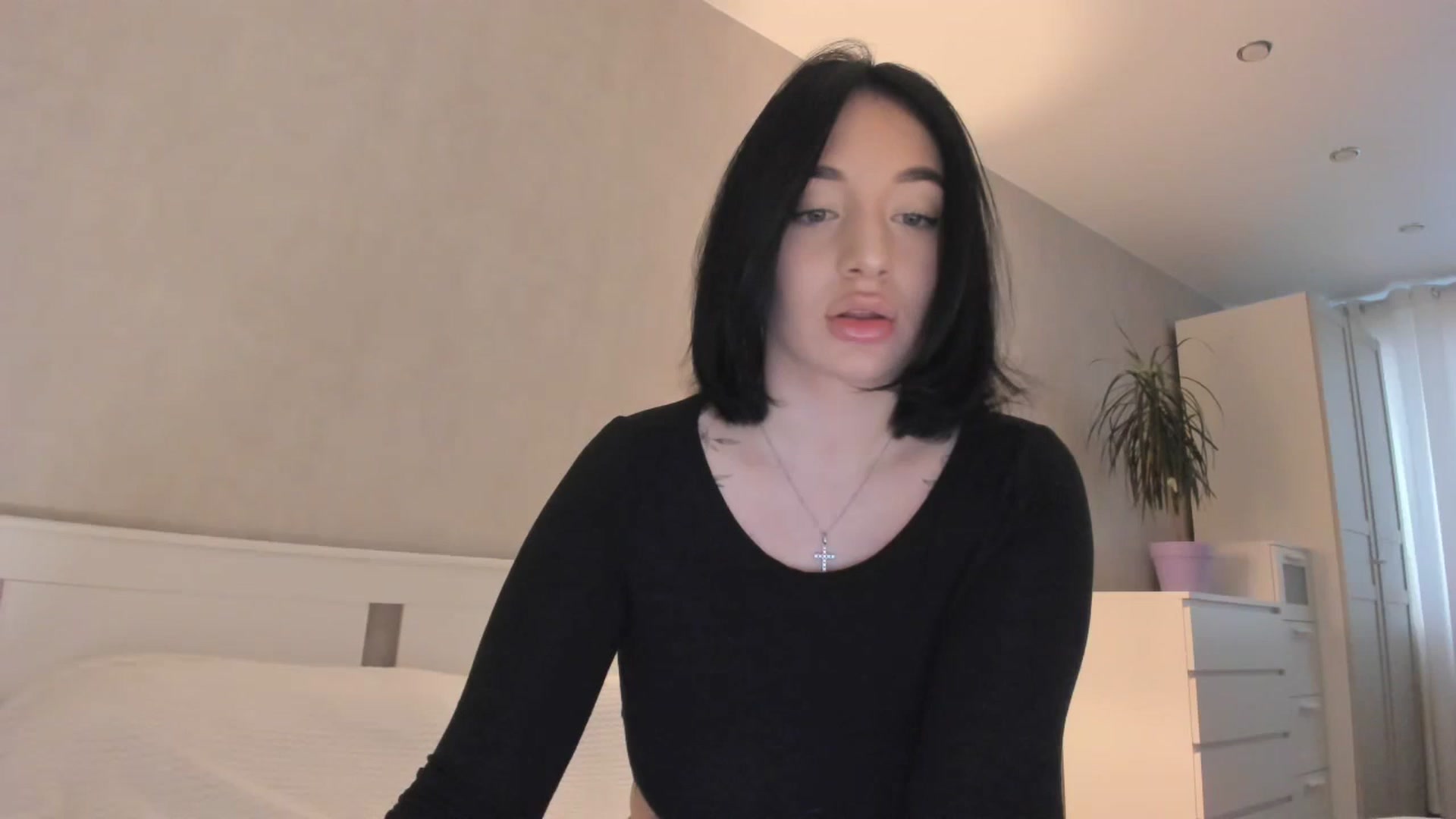 Gallery image thumbnail from HeyRose's myfreecams stream on, 10/03/2023, 04:34 image 1 of 20