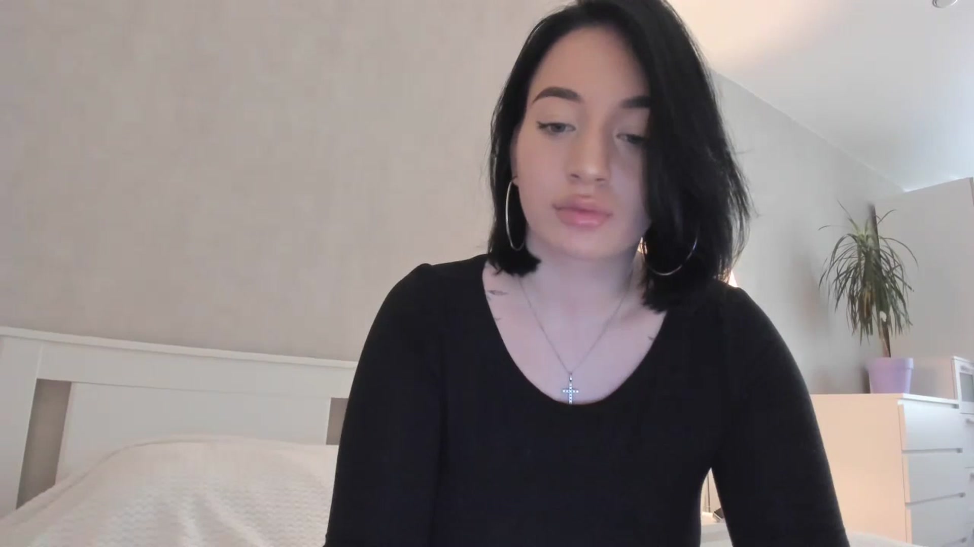 Gallery image thumbnail from HeyRose's myfreecams stream on, 10/03/2023, 05:11 image 4 of 20