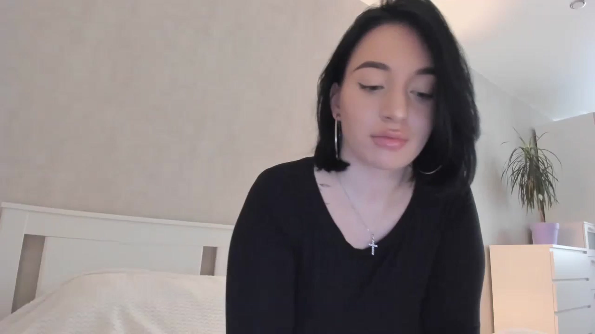 Gallery image thumbnail from HeyRose's myfreecams stream on, 10/03/2023, 05:11 image 1 of 20