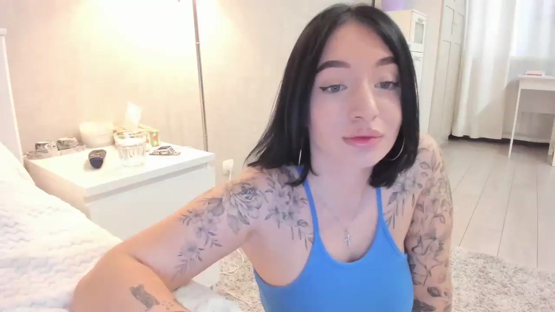 Gallery image thumbnail from HeyRose's myfreecams stream on, 10/17/2023, 08:06 image 8 of 20