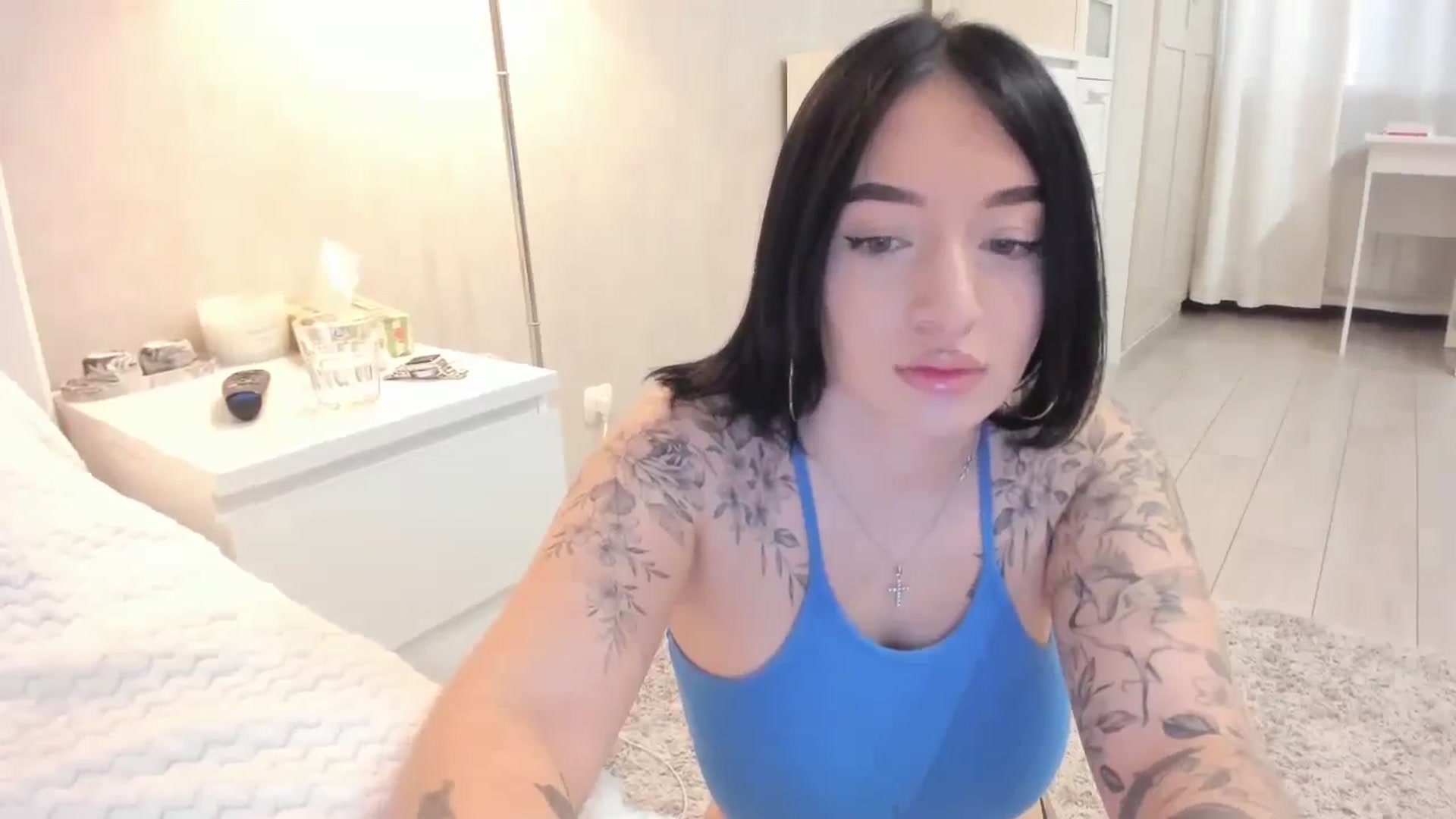 Gallery image thumbnail from HeyRose's myfreecams stream on, 10/17/2023, 08:06 image 12 of 20