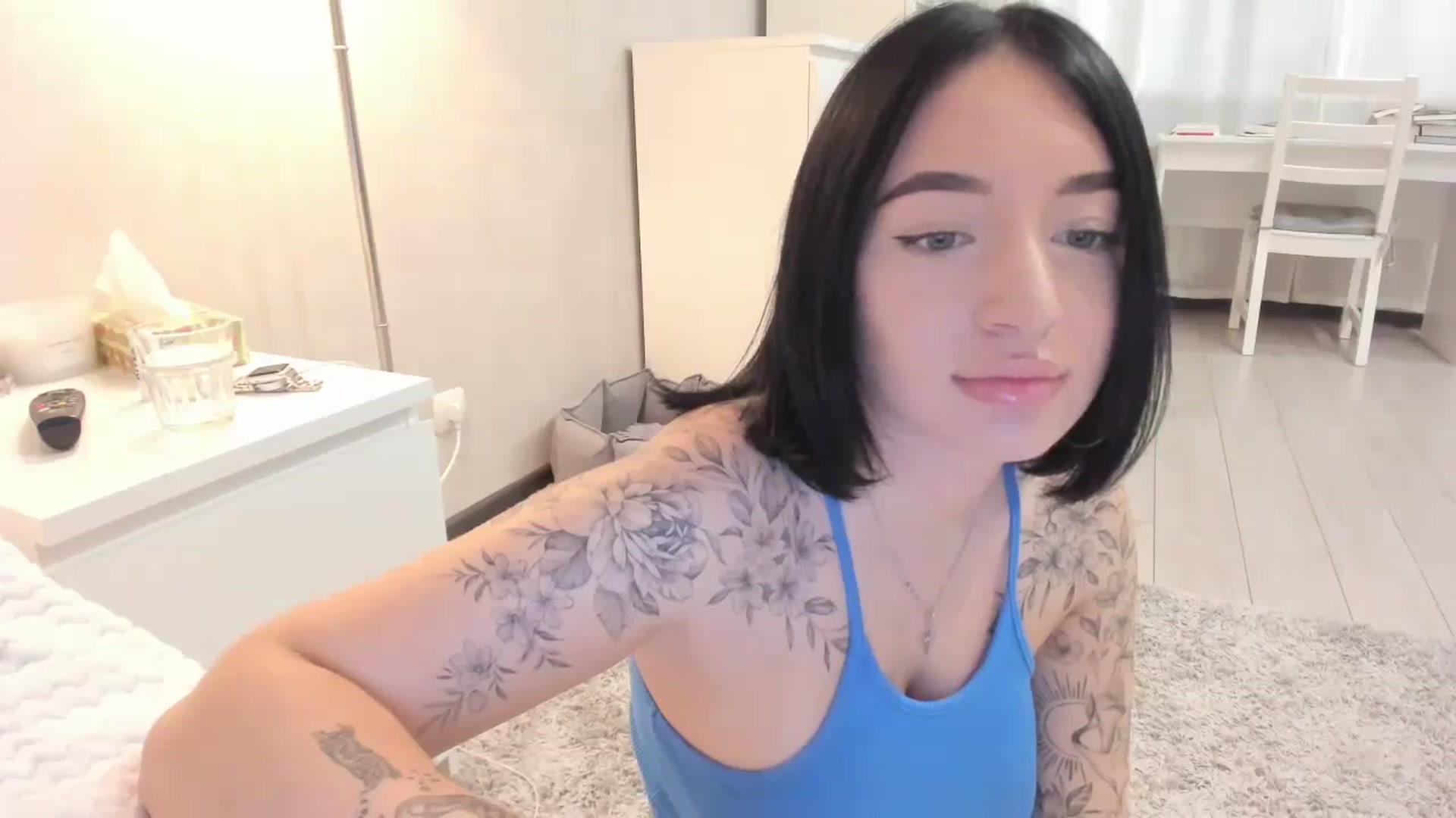 Gallery image thumbnail from HeyRose's myfreecams stream on, 10/17/2023, 09:08 image 8 of 20