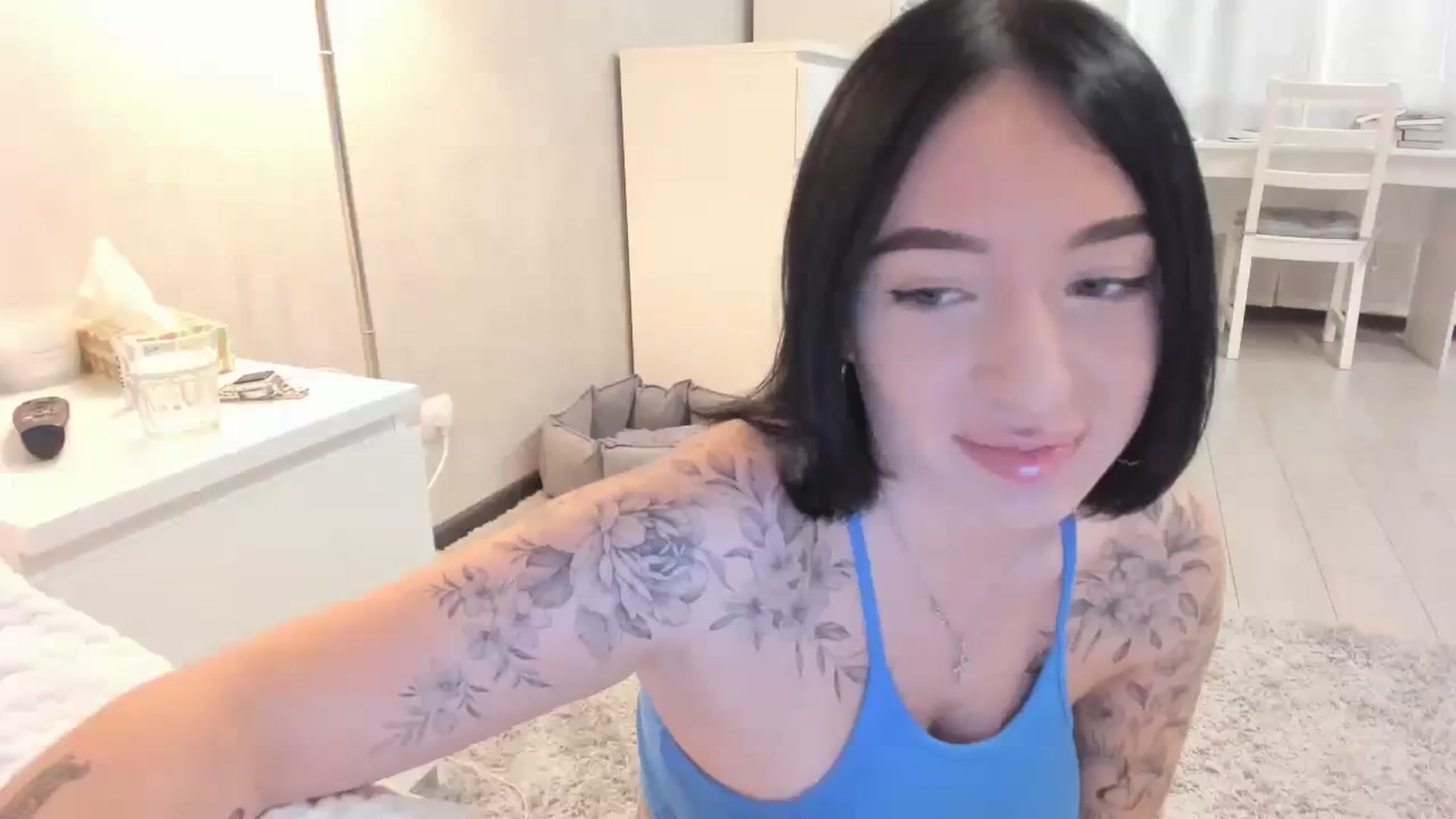 Gallery image thumbnail from HeyRose's myfreecams stream on, 10/17/2023, 09:08 image 5 of 20