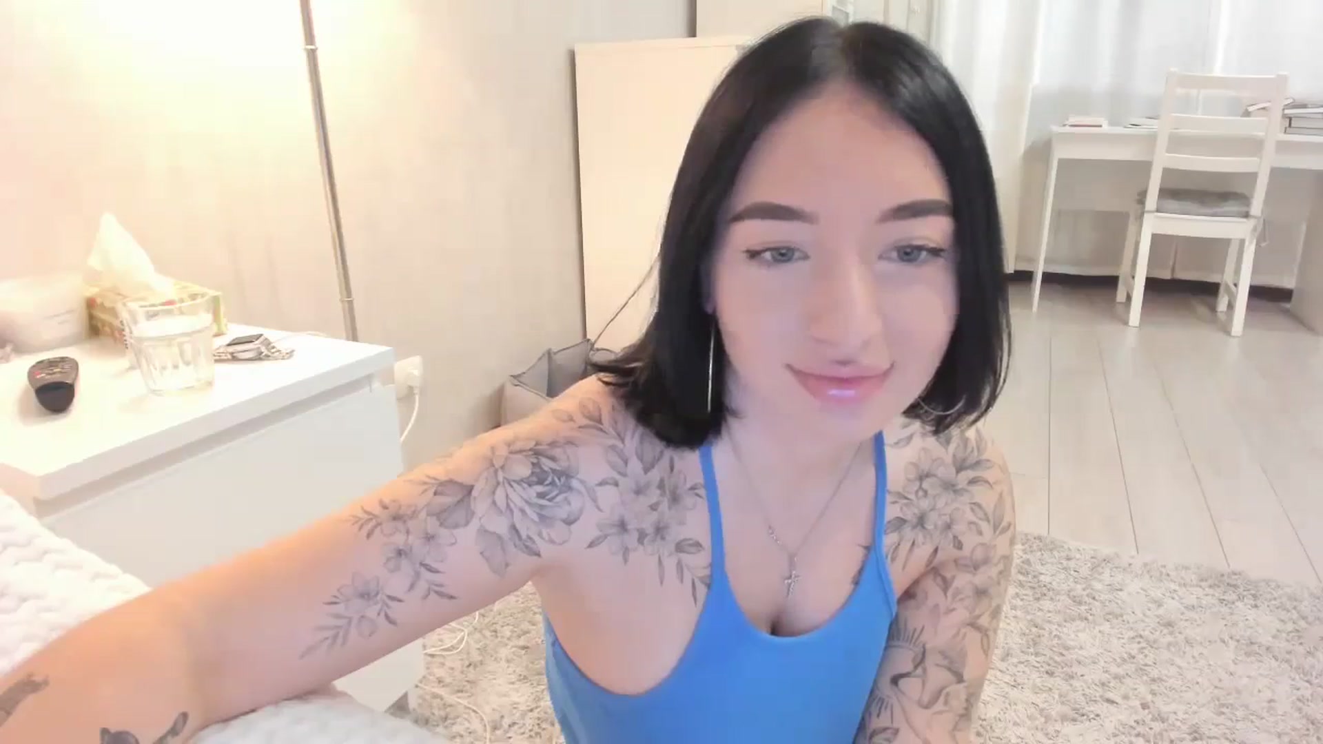 Gallery image thumbnail from HeyRose's myfreecams stream on, 10/17/2023, 09:08 image 6 of 20