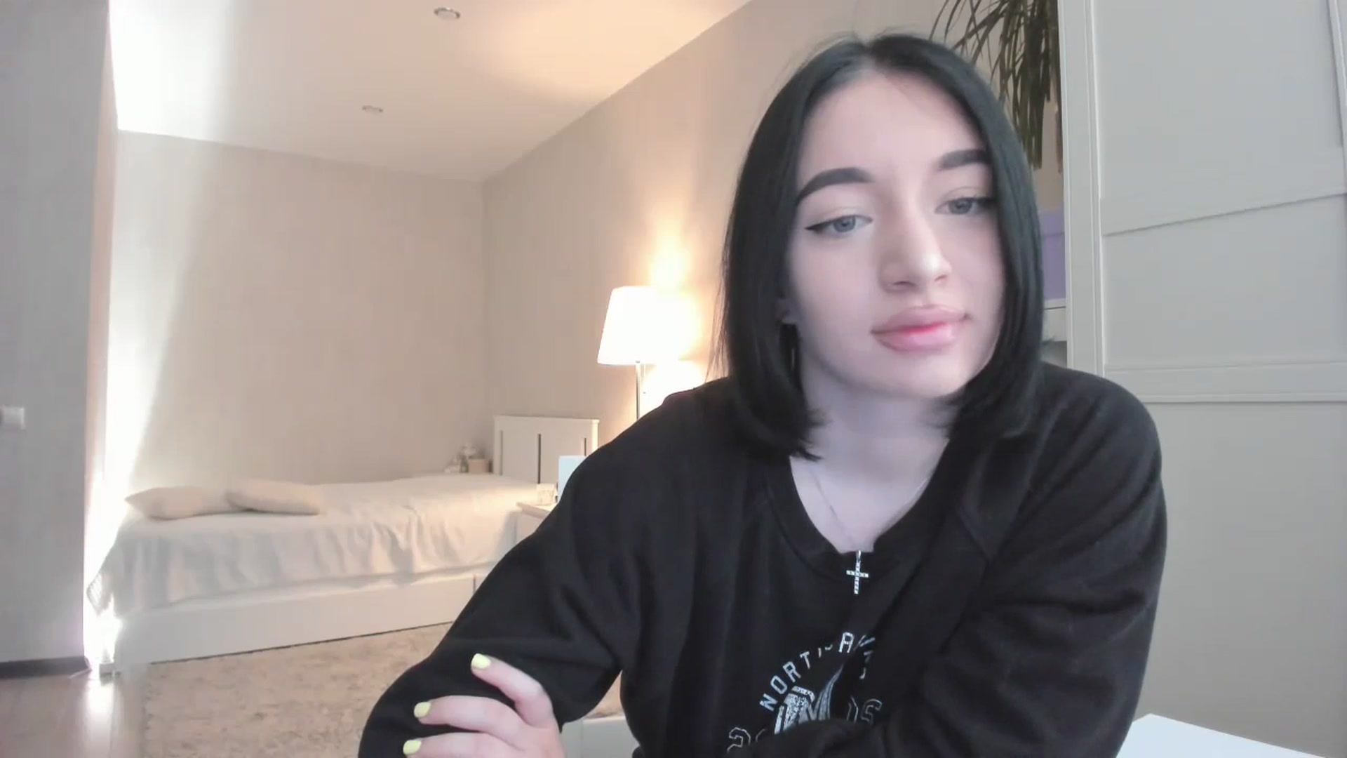Gallery image thumbnail from HeyRose's myfreecams stream on, 10/18/2023, 05:57 image 17 of 20